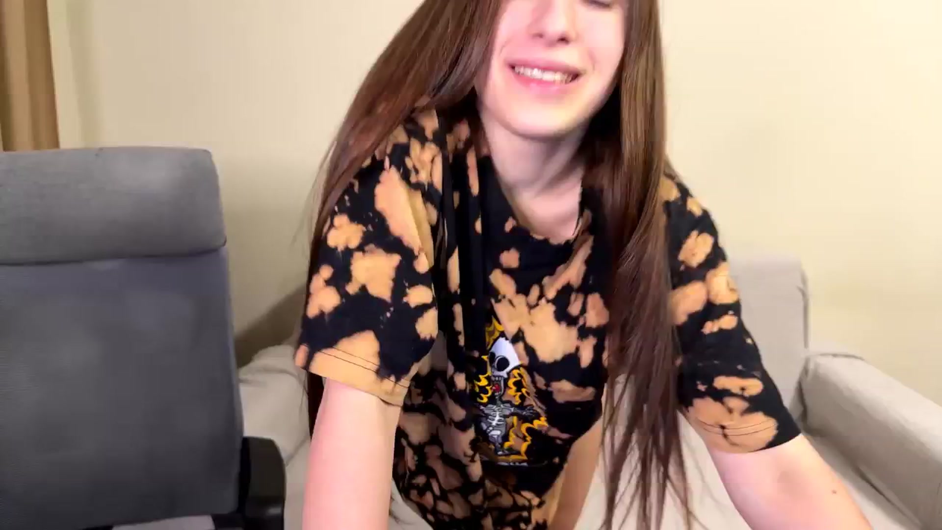 Gallery image thumbnail from ulohu's myfreecams stream on, 02/15/2026, 21:14 image 7 of 20
