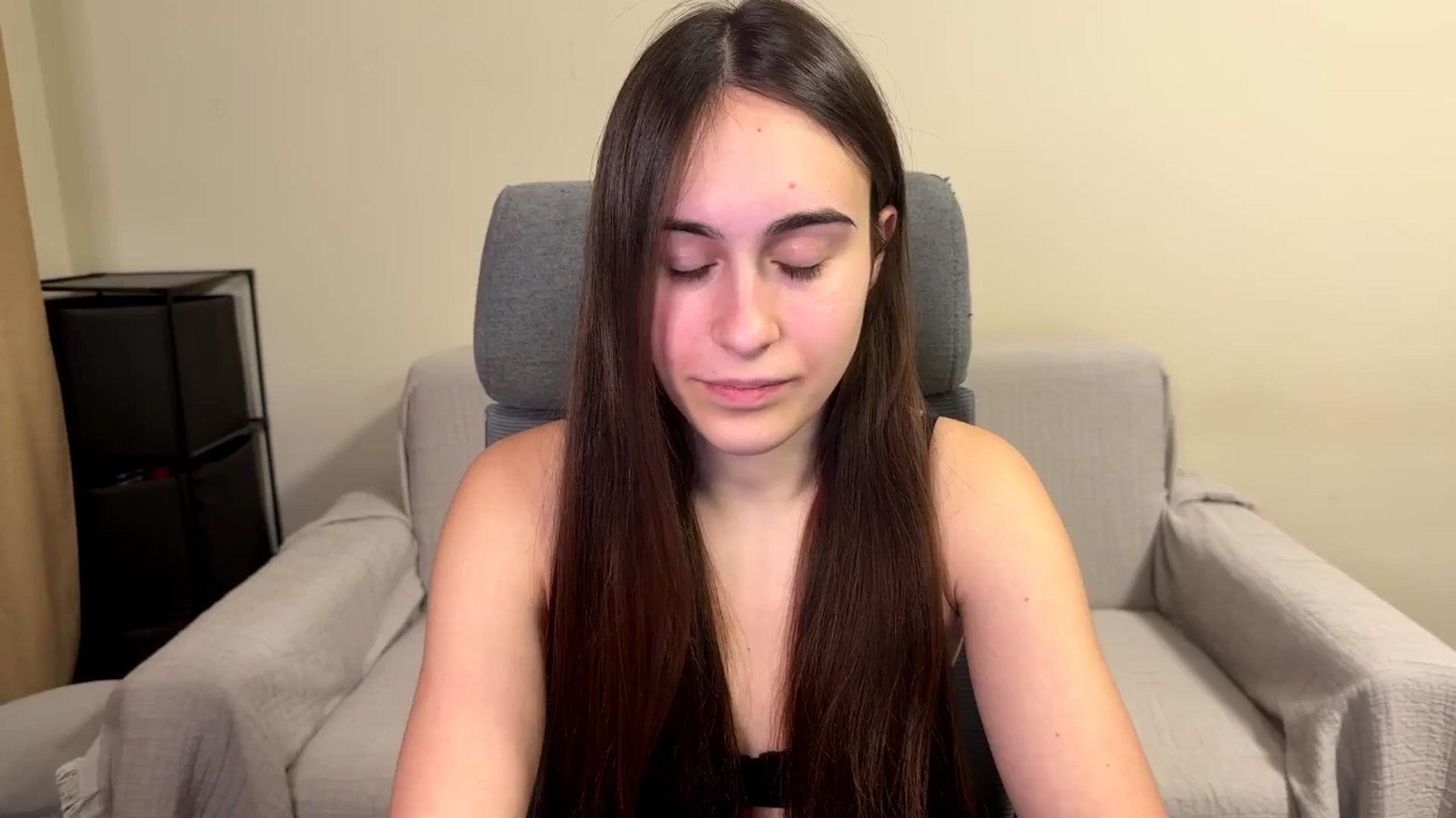 Gallery image thumbnail from ulohu's myfreecams stream on, 02/16/2026, 20:59 image 7 of 20