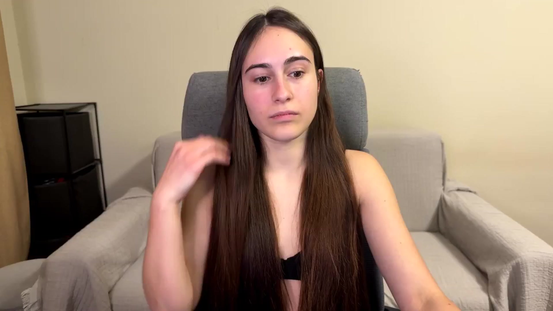 Gallery image thumbnail from ulohu's myfreecams stream on, 02/16/2026, 20:59 image 6 of 20
