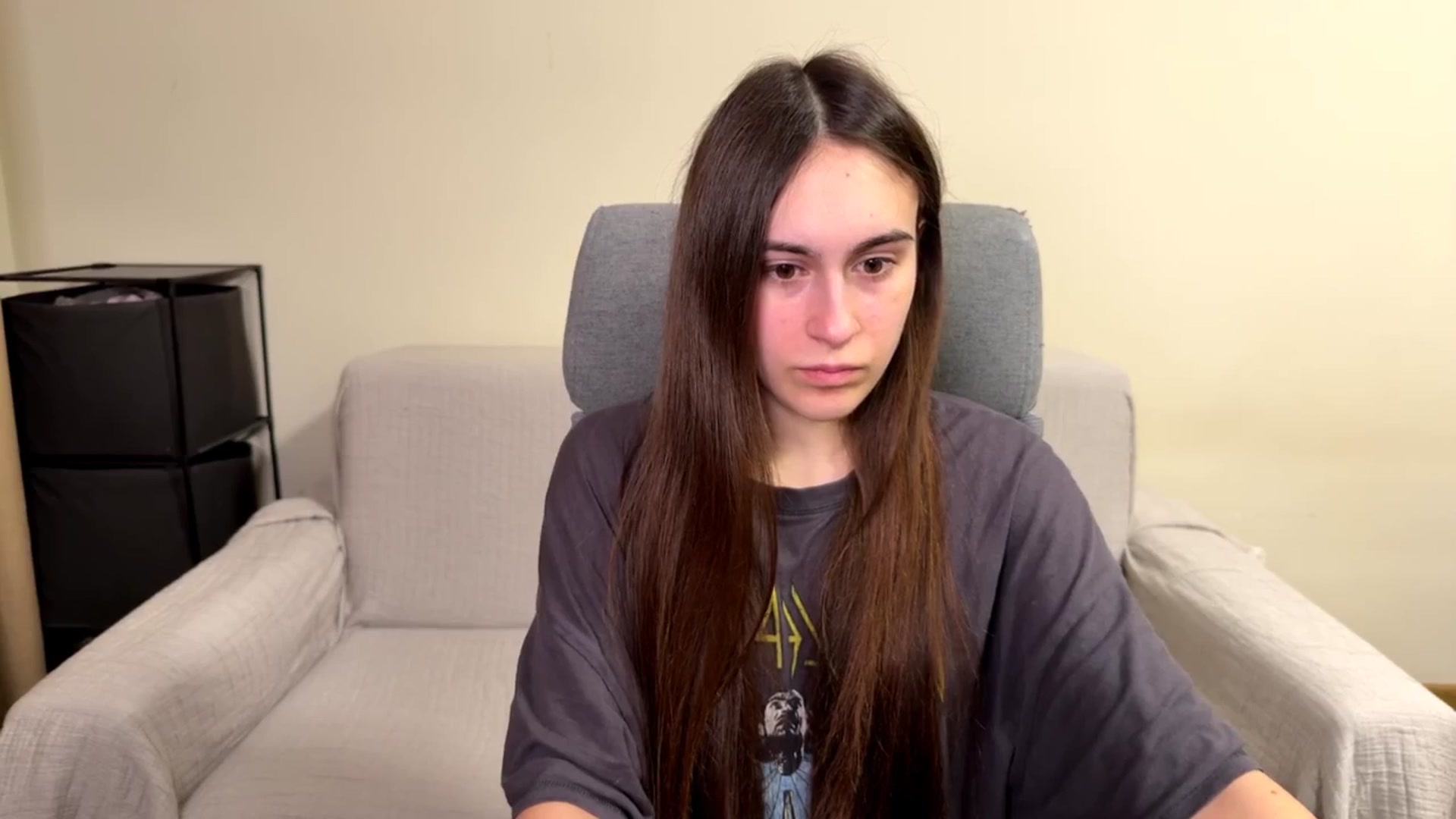 Gallery image thumbnail from ulohu's myfreecams stream on, 03/29/2026, 20:47 image 12 of 20