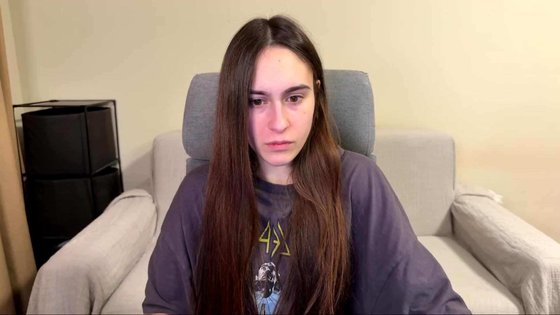 Gallery image thumbnail from ulohu's myfreecams stream on, 04/08/2026, 23:00 image 17 of 20