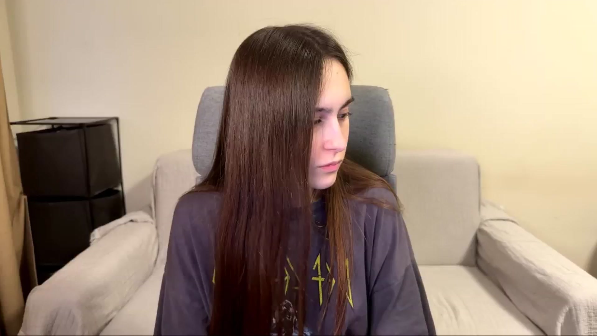Gallery image thumbnail from ulohu's myfreecams stream on, 04/09/2026, 03:29 image 15 of 20