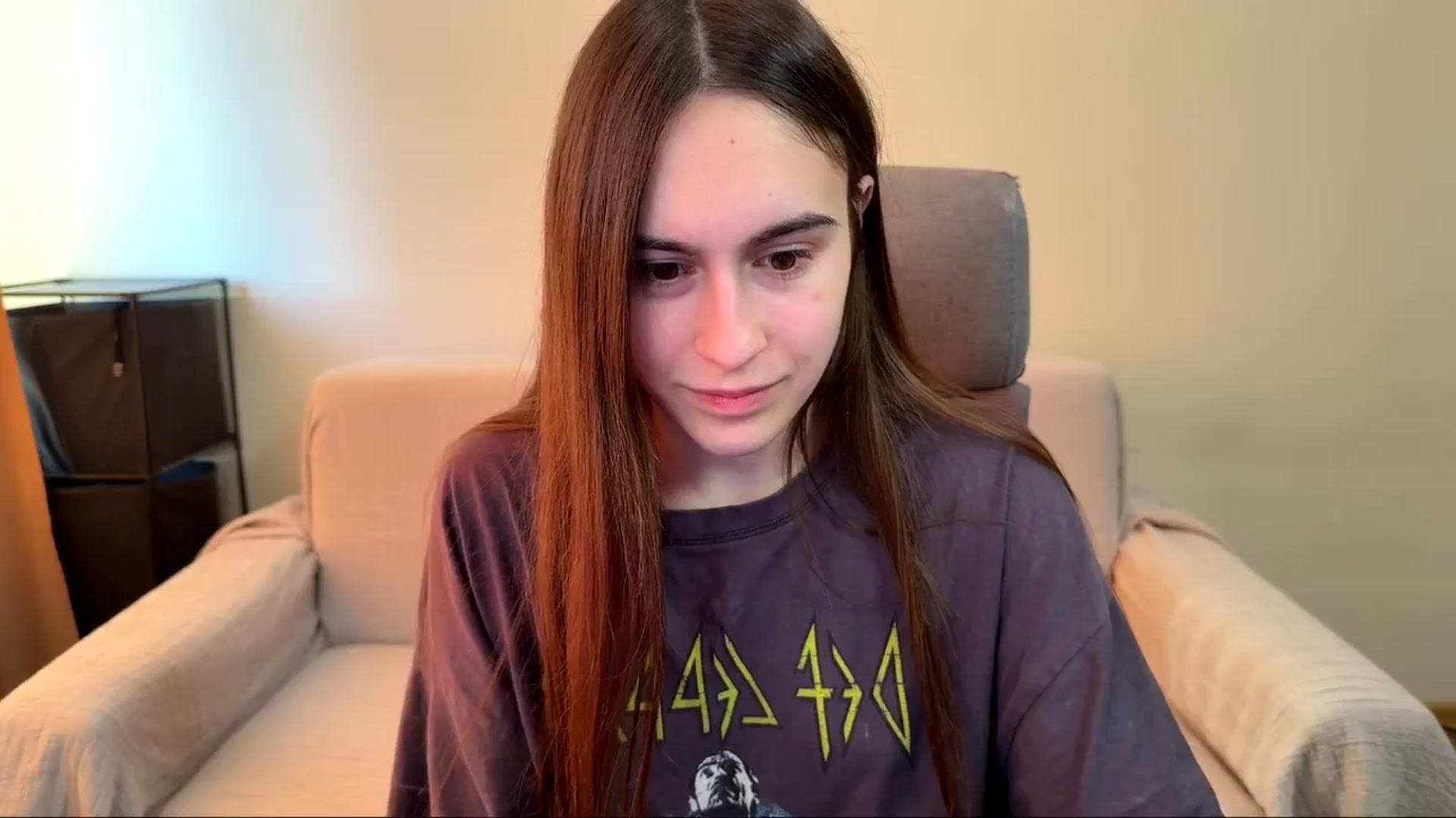 Gallery image thumbnail from ulohu's myfreecams stream on, 04/14/2026, 04:23 image 11 of 20