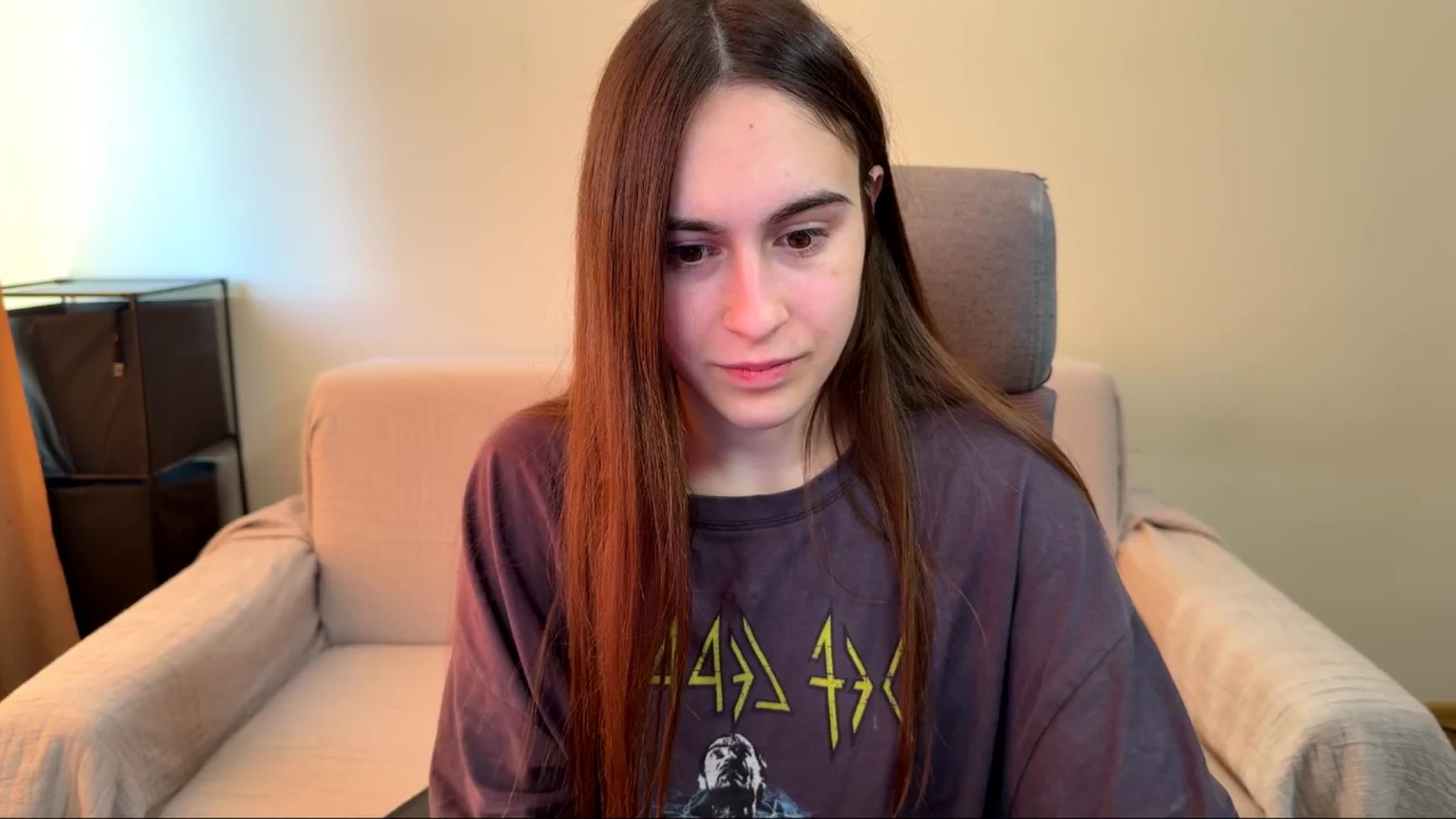 Gallery image thumbnail from ulohu's myfreecams stream on, 04/14/2026, 04:23 image 12 of 20
