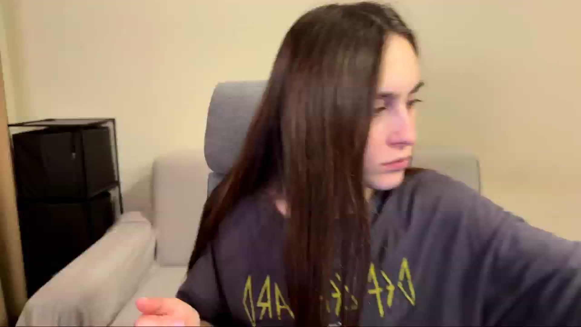 Gallery image thumbnail from ulohu's myfreecams stream on, 04/14/2026, 23:43 image 1 of 20