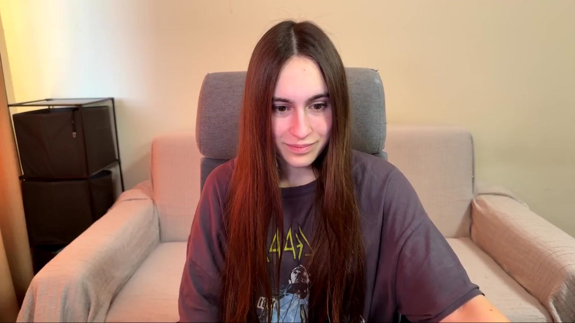 Gallery image thumbnail from ulohu's myfreecams stream on, 04/15/2026, 03:56 image 2 of 20