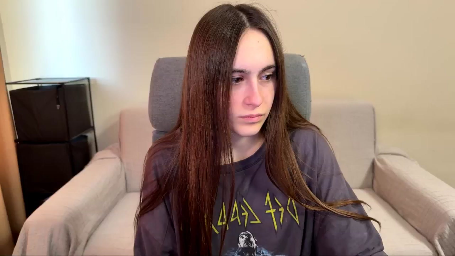 Gallery image thumbnail from ulohu's myfreecams stream on, 04/15/2026, 03:56 image 11 of 20