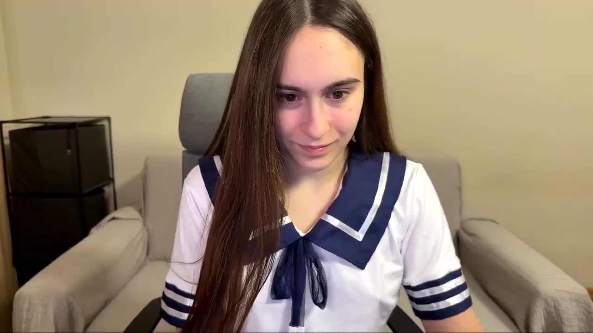 Gallery image thumbnail from ulohu's myfreecams stream on, 04/16/2026, 23:10 image 14 of 20