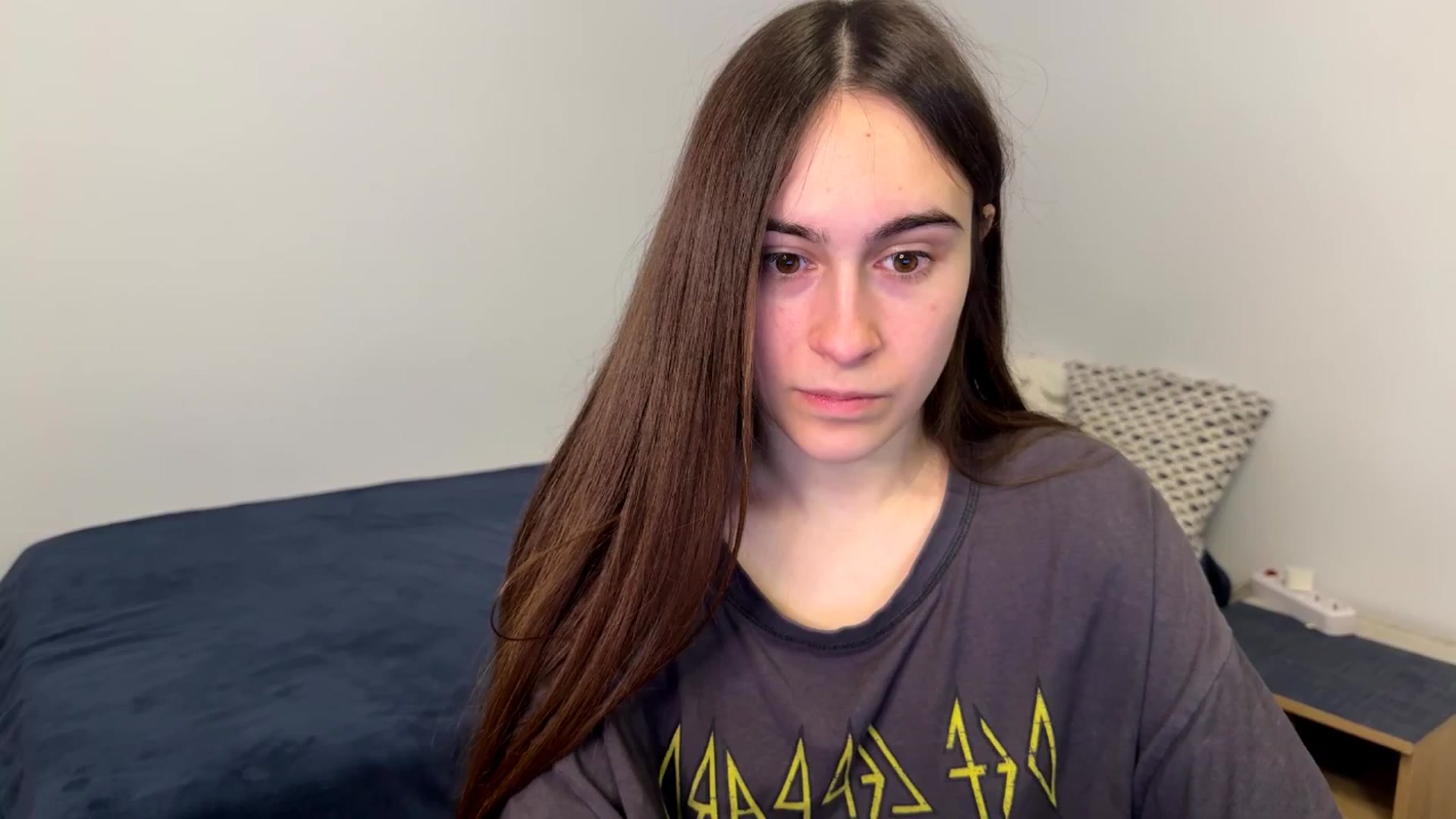 Gallery image thumbnail from ulohu's myfreecams stream on, 05/01/2026, 23:41 image 4 of 20