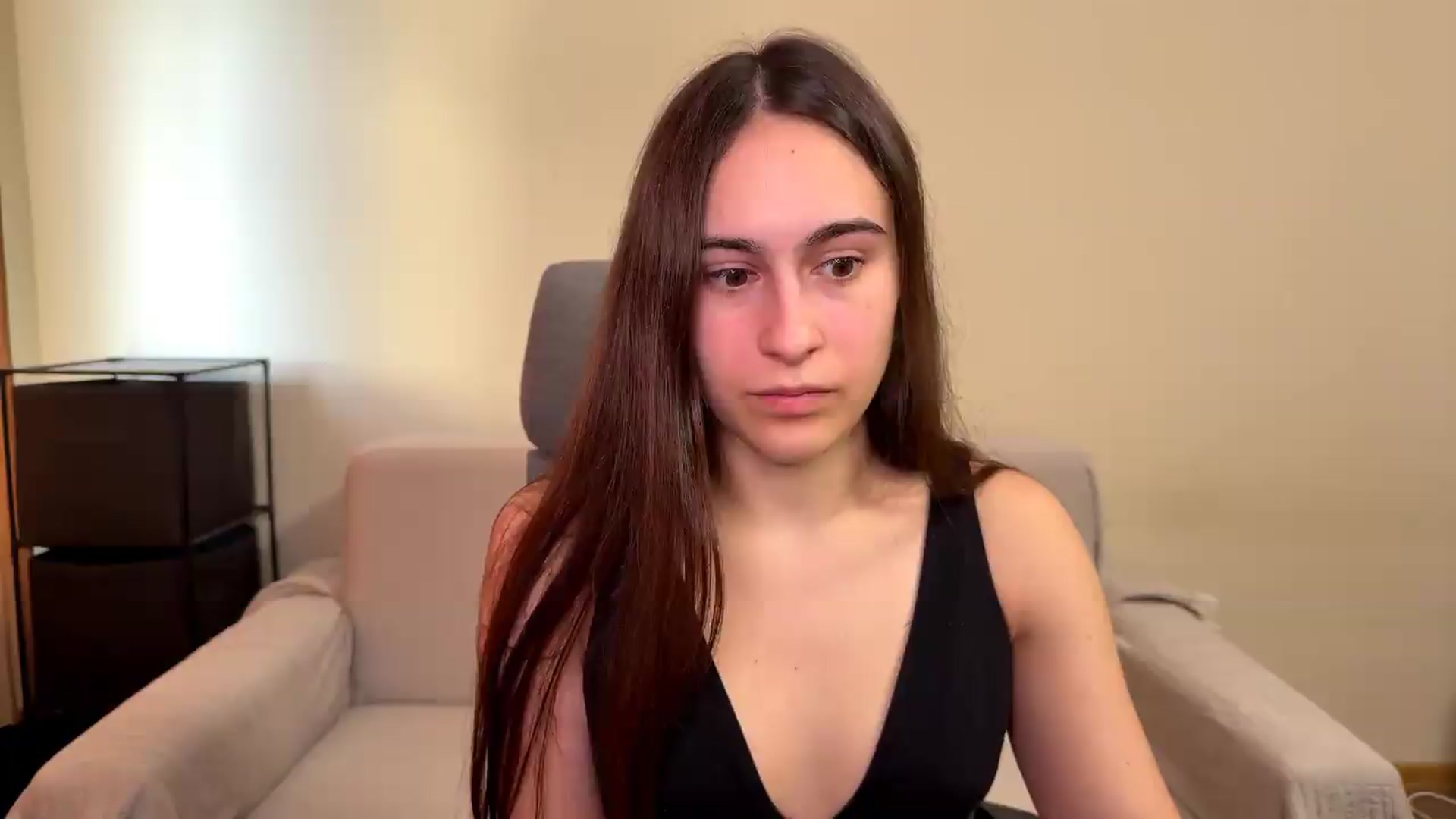 Gallery image thumbnail from ulohu's myfreecams stream on, 05/26/2026, 16:39 image 3 of 20