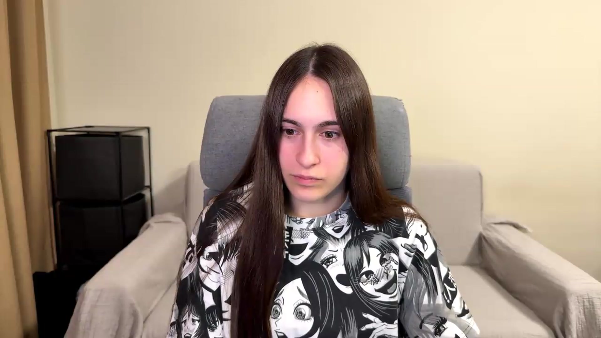Gallery image thumbnail from ulohu's myfreecams stream on, 05/26/2026, 21:17 image 19 of 20