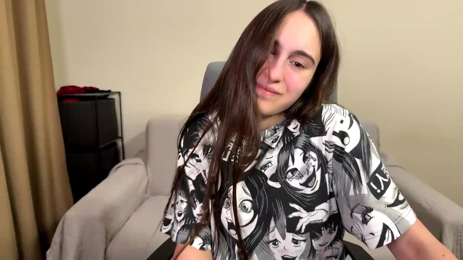 Gallery image thumbnail from ulohu's myfreecams stream on, 05/30/2026, 19:24 image 15 of 20
