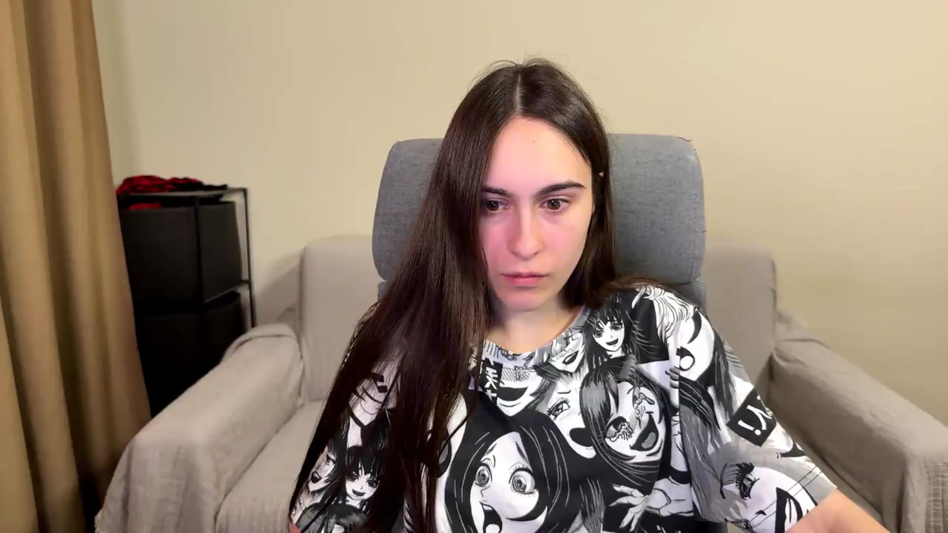 Gallery image thumbnail from ulohu's myfreecams stream on, 05/30/2026, 19:24 image 4 of 20