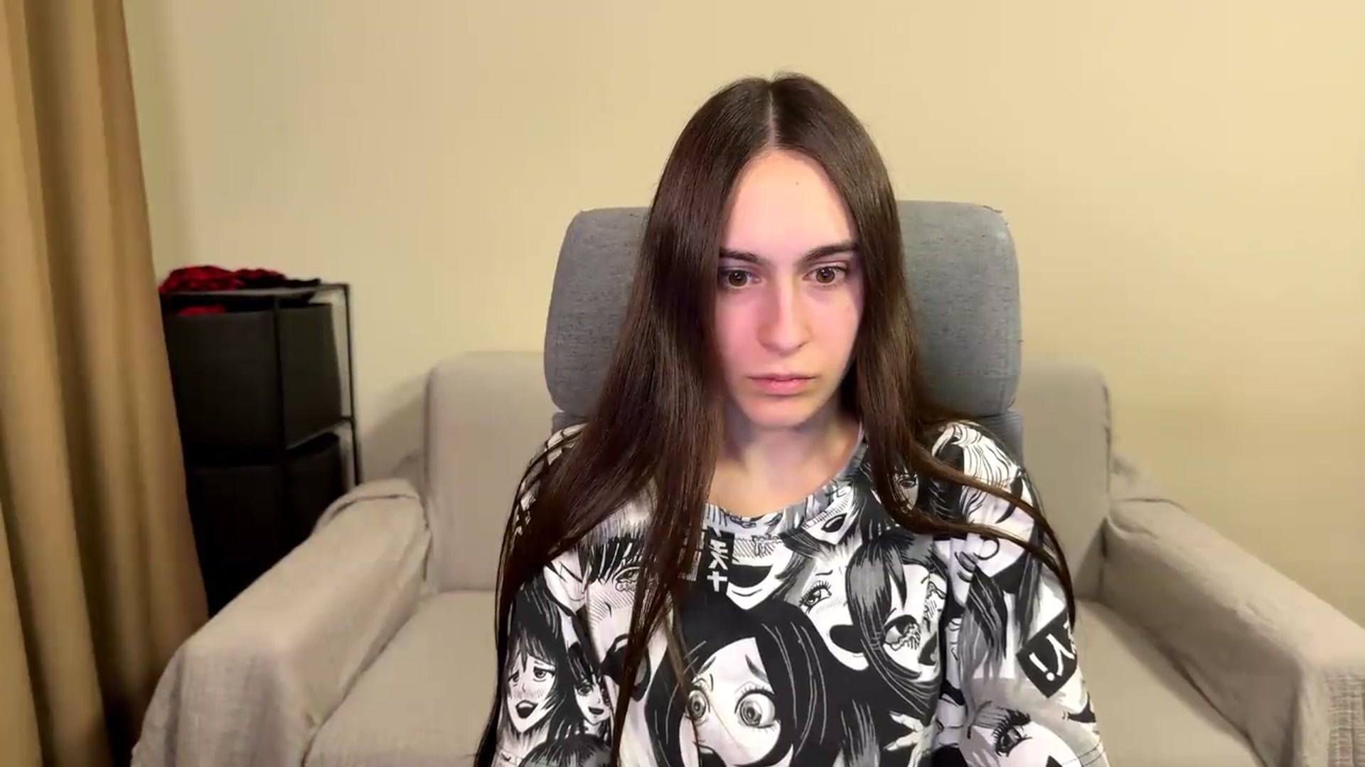 Gallery image thumbnail from ulohu's myfreecams stream on, 05/30/2026, 21:48 image 4 of 20