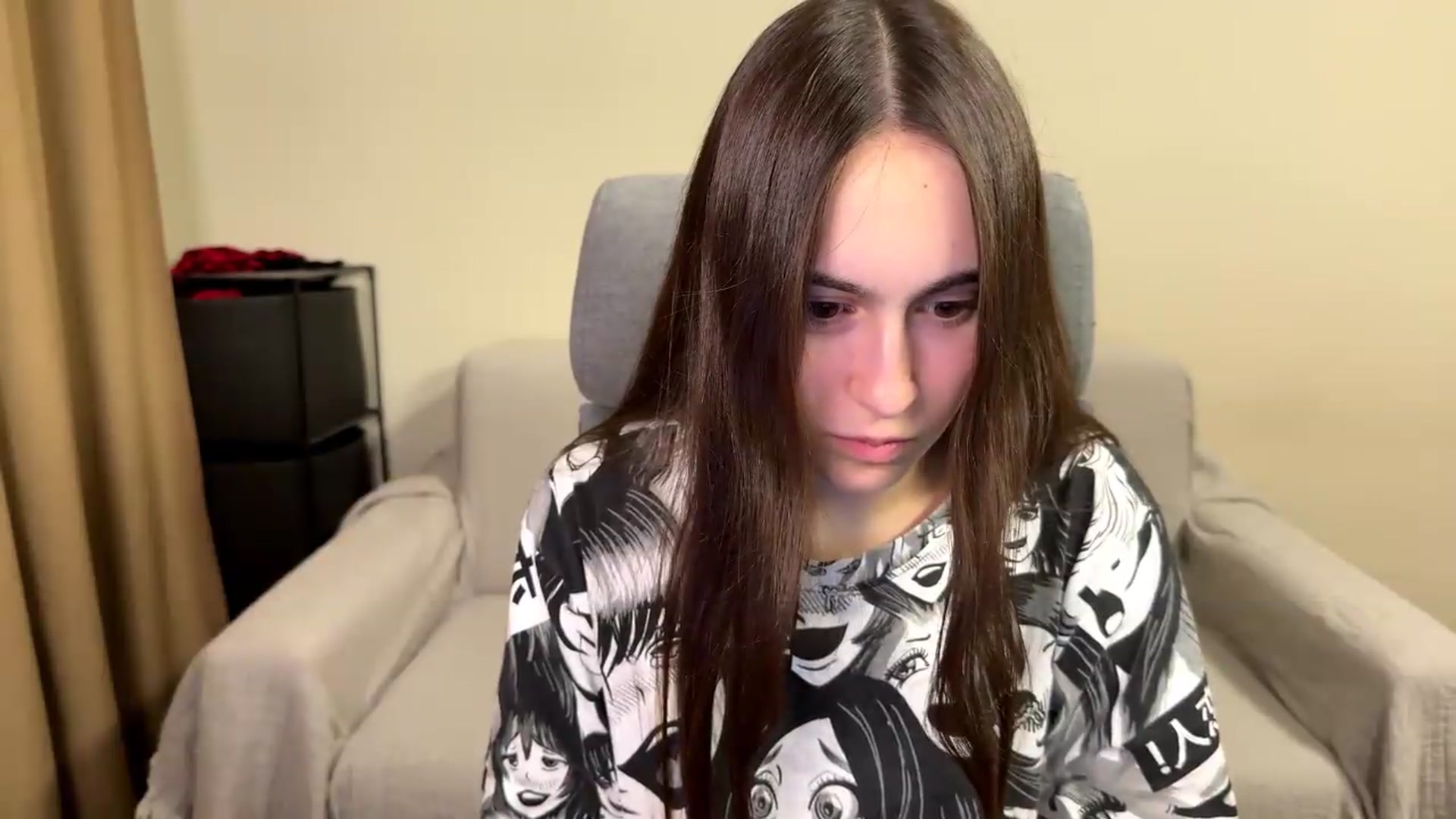 Gallery image thumbnail from ulohu's myfreecams stream on, 05/30/2026, 21:48 image 17 of 20