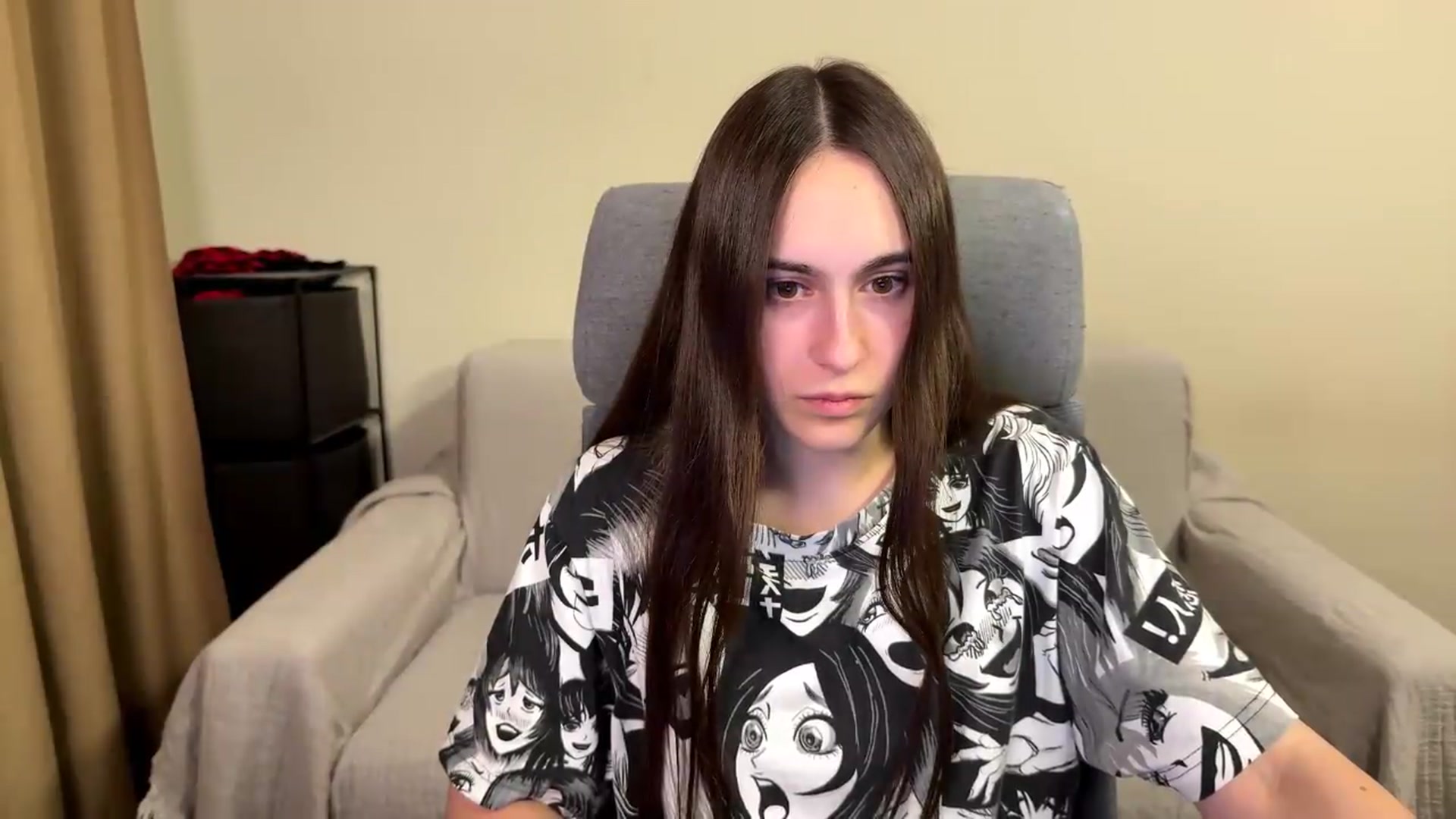 Gallery image thumbnail from ulohu's myfreecams stream on, 05/30/2026, 21:48 image 14 of 20