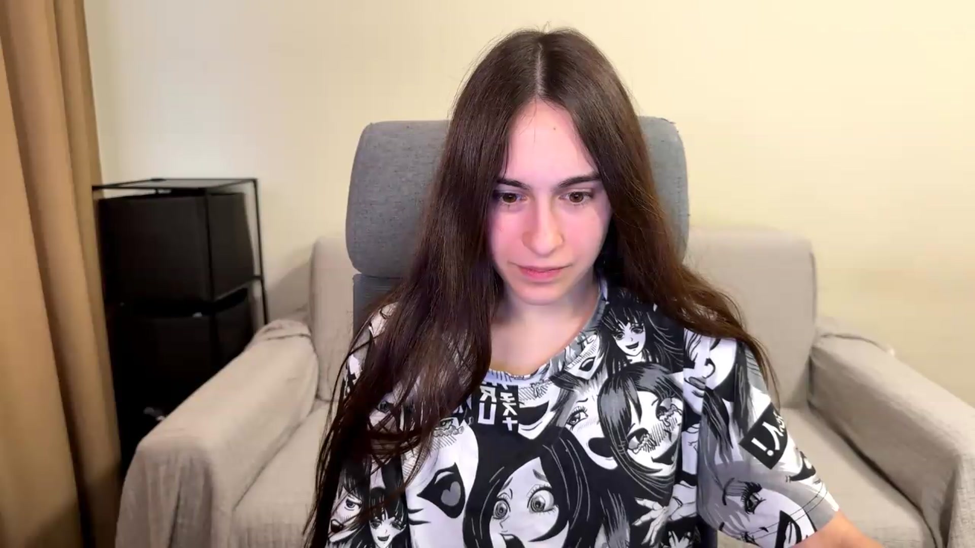 Gallery image thumbnail from ulohu's myfreecams stream on, 06/07/2026, 02:30 image 19 of 20