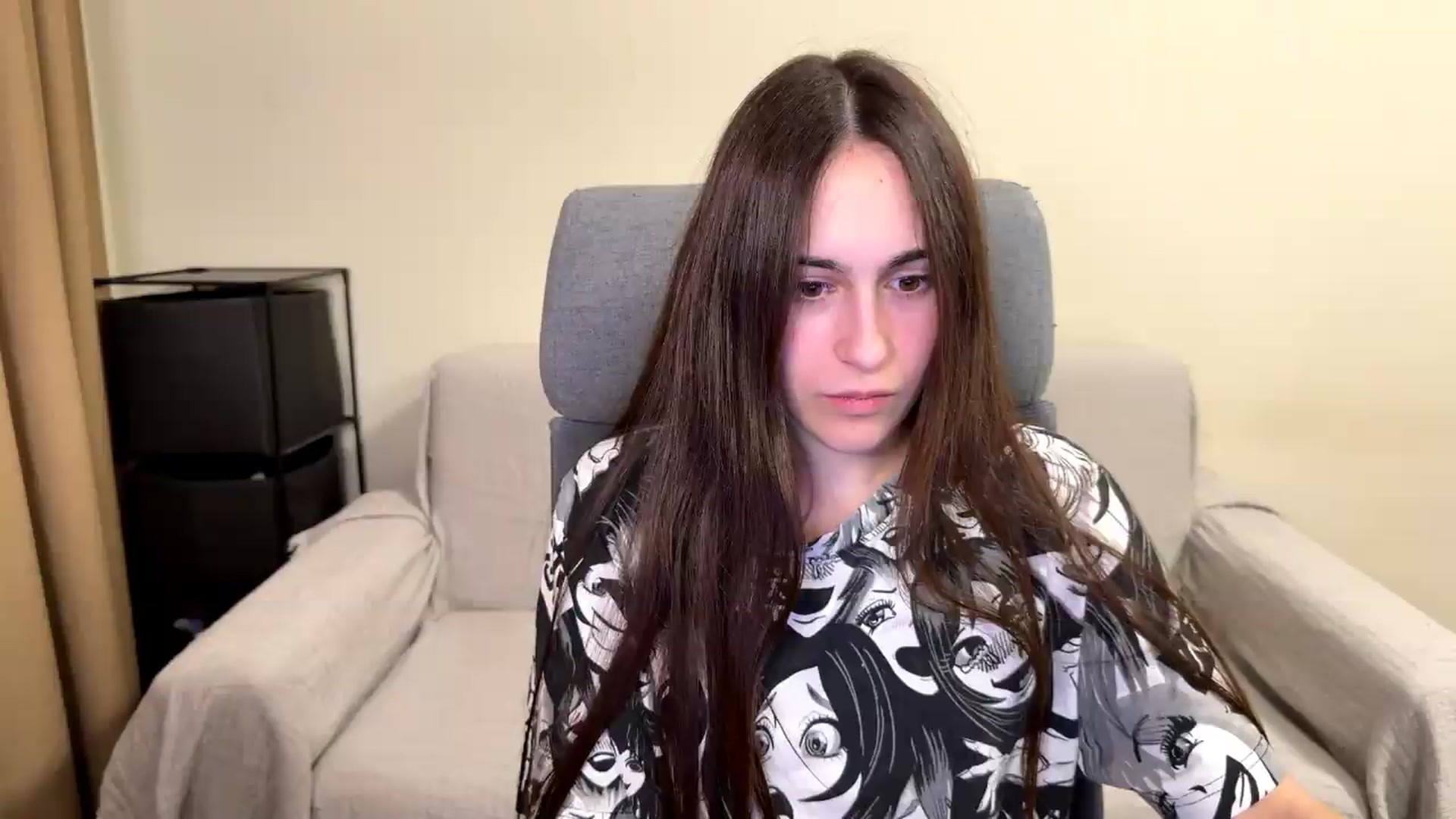 Gallery image thumbnail from ulohu's myfreecams stream on, 06/07/2026, 23:44 image 8 of 20