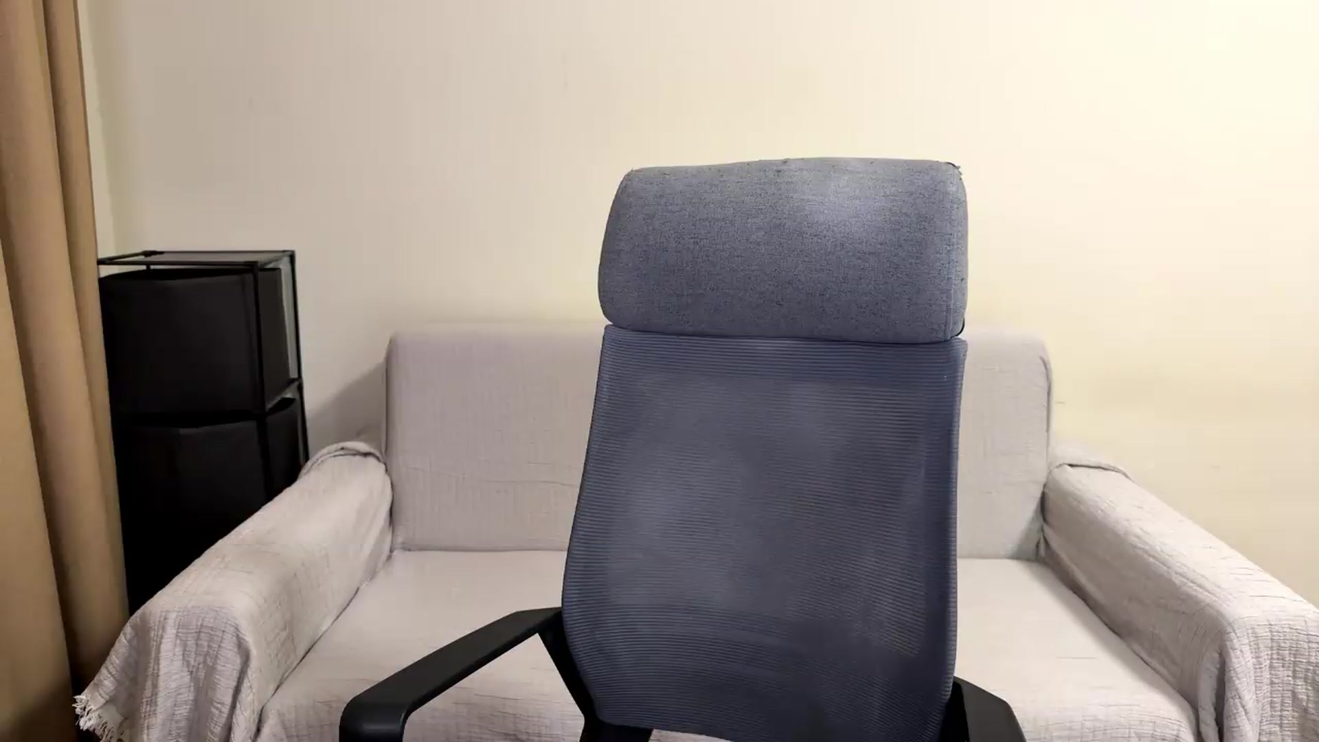 Gallery image thumbnail from ulohu's myfreecams stream on, 06/08/2026, 21:00 image 11 of 20