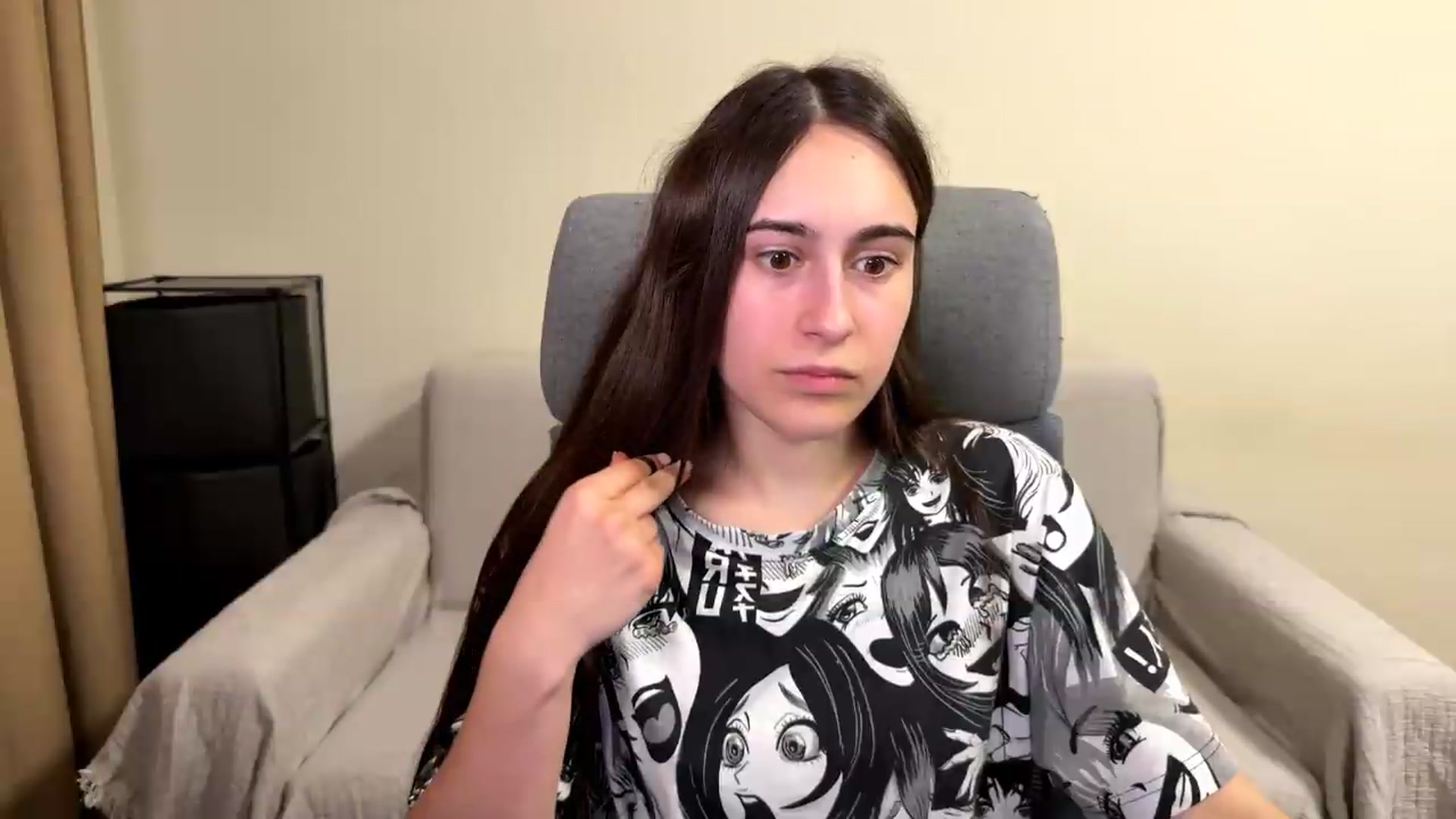 Gallery image thumbnail from ulohu's myfreecams stream on, 06/08/2026, 21:00 image 18 of 20