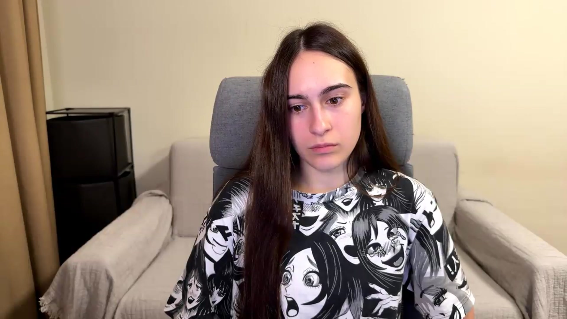 Gallery image thumbnail from ulohu's myfreecams stream on, 06/09/2026, 24:09 image 3 of 20
