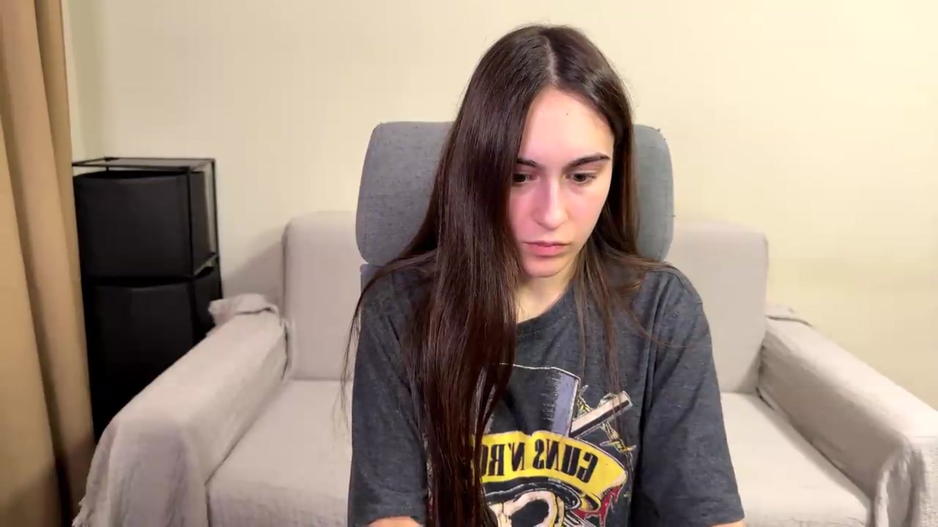 Gallery image thumbnail from ulohu's myfreecams stream on, 06/09/2026, 22:28 image 13 of 20