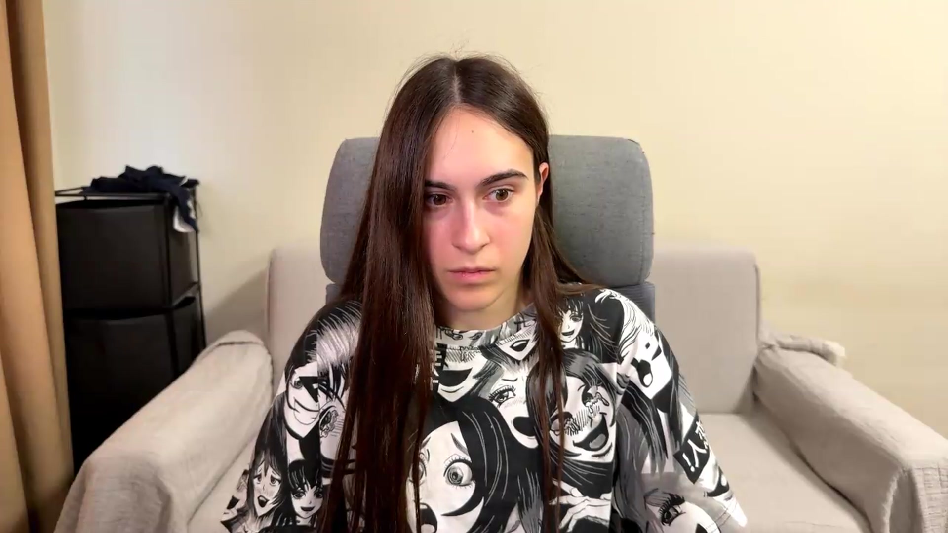 Gallery image thumbnail from ulohu's myfreecams stream on, 06/11/2026, 02:10 image 12 of 20