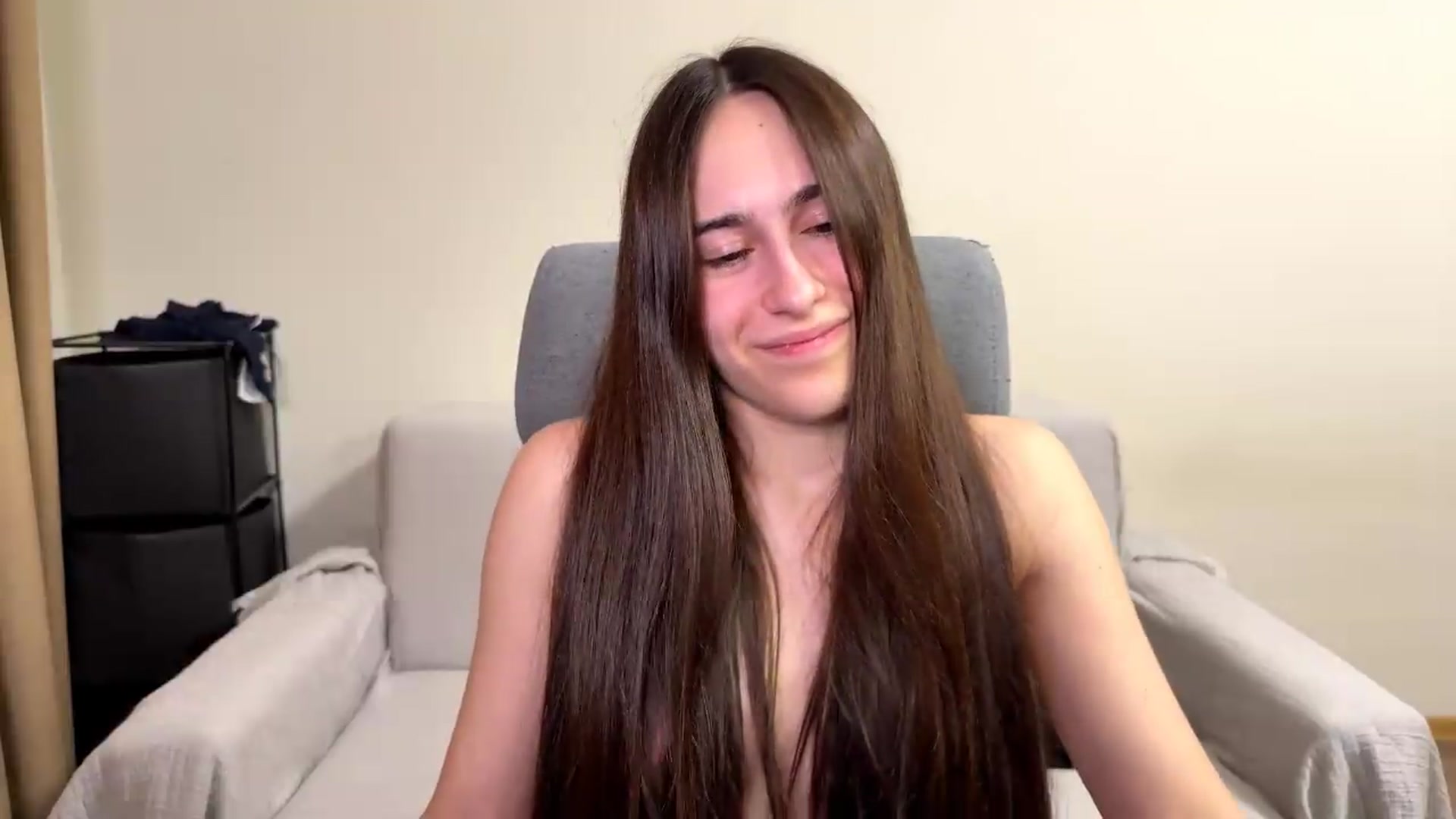 Gallery image thumbnail from ulohu's myfreecams stream on, 06/11/2026, 20:30 image 8 of 20