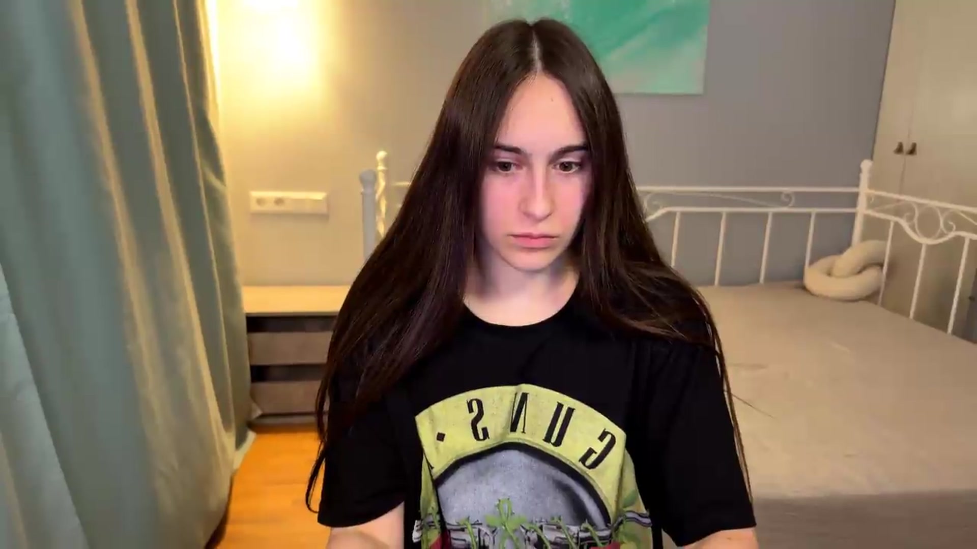 Gallery image thumbnail from ulohu's myfreecams stream on, 06/21/2026, 23:02 image 19 of 20