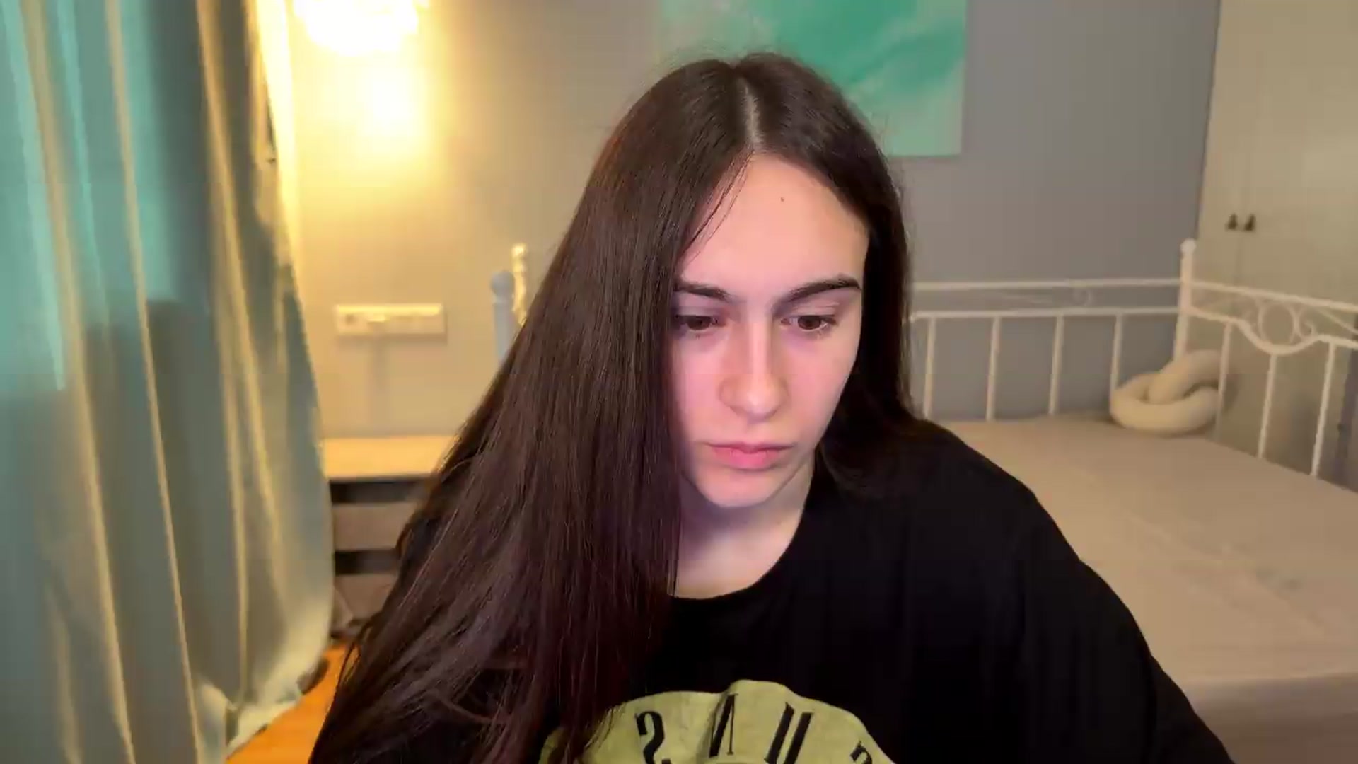 Gallery image thumbnail from ulohu's myfreecams stream on, 06/22/2026, 14:46 image 2 of 20