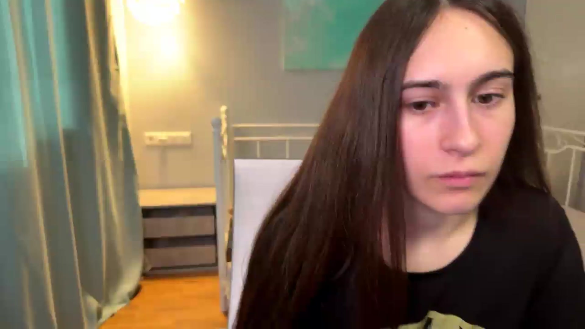 Gallery image thumbnail from ulohu's myfreecams stream on, 06/22/2026, 14:46 image 10 of 20