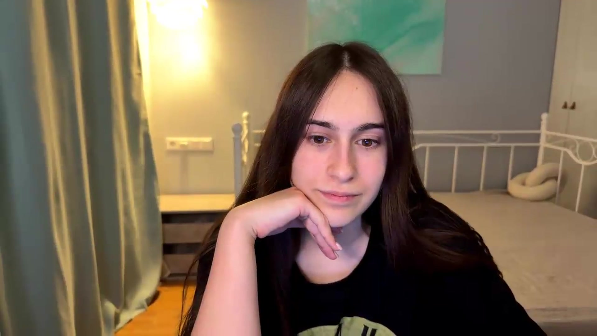 Gallery image thumbnail from ulohu's myfreecams stream on, 06/22/2026, 23:31 image 20 of 20