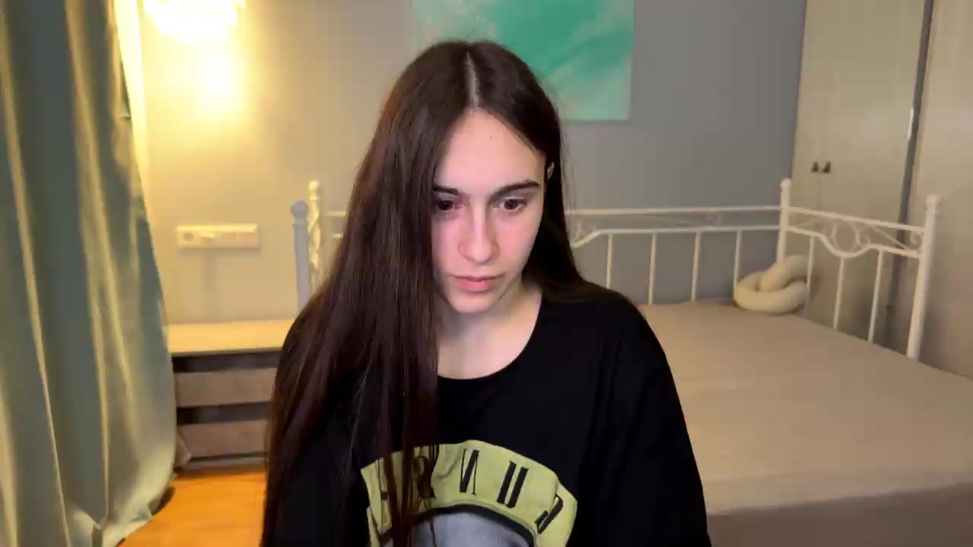 Gallery image thumbnail from ulohu's myfreecams stream on, 06/23/2026, 24:03 image 10 of 20