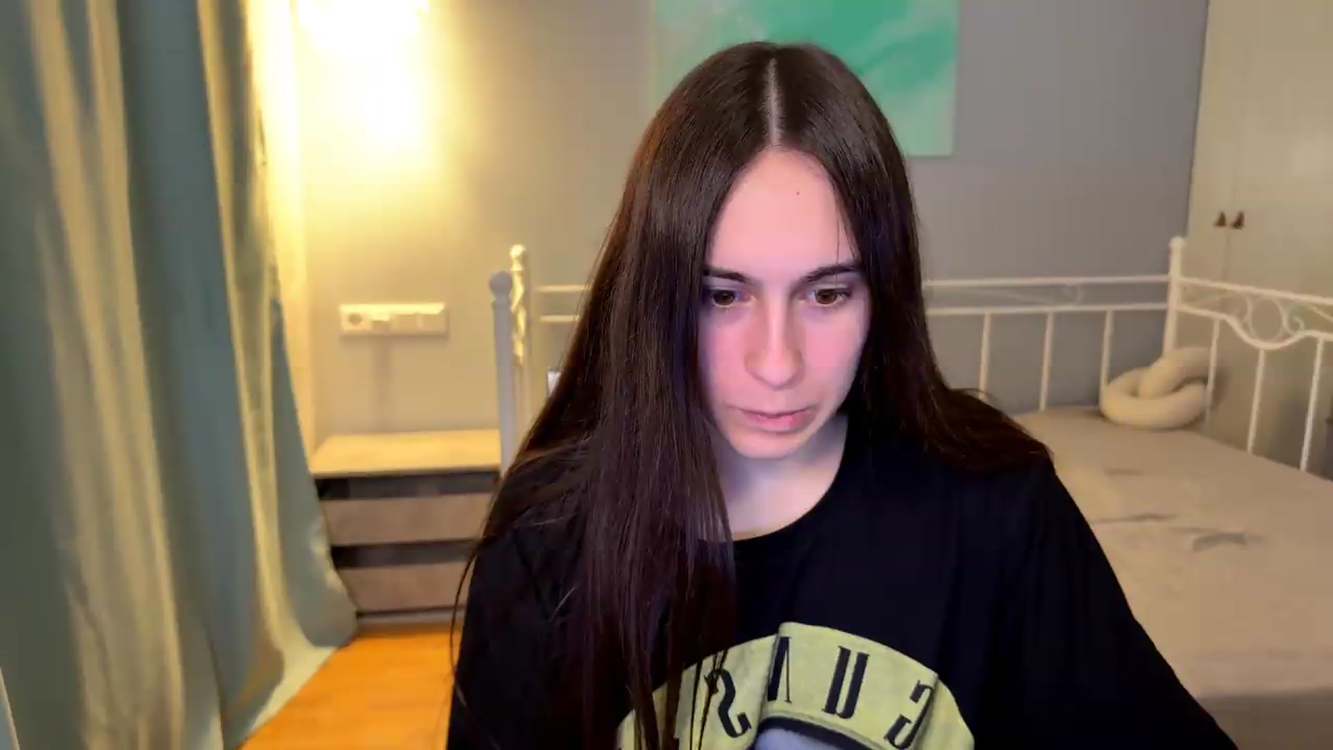 Gallery image thumbnail from ulohu's myfreecams stream on, 06/23/2026, 21:41 image 15 of 20