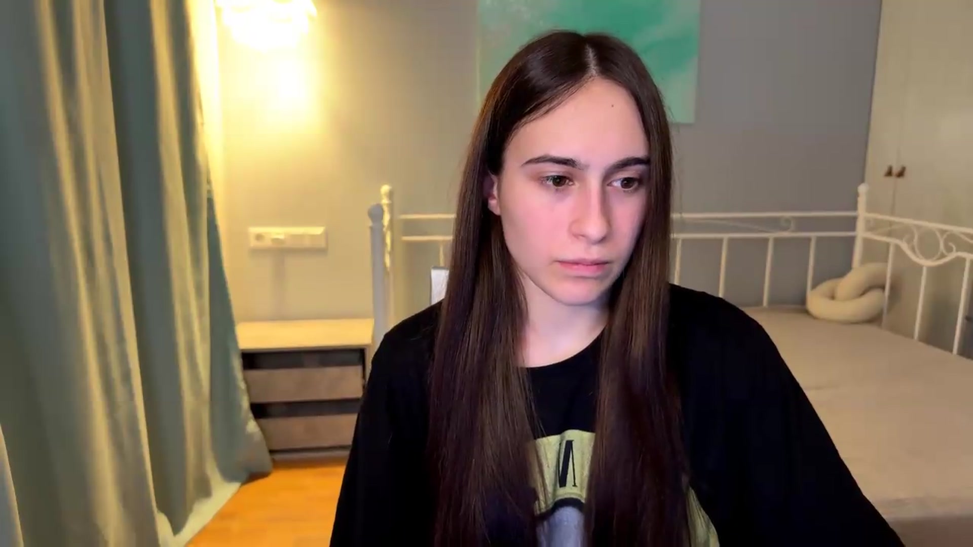 Gallery image thumbnail from ulohu's myfreecams stream on, 06/27/2026, 23:30 image 11 of 20