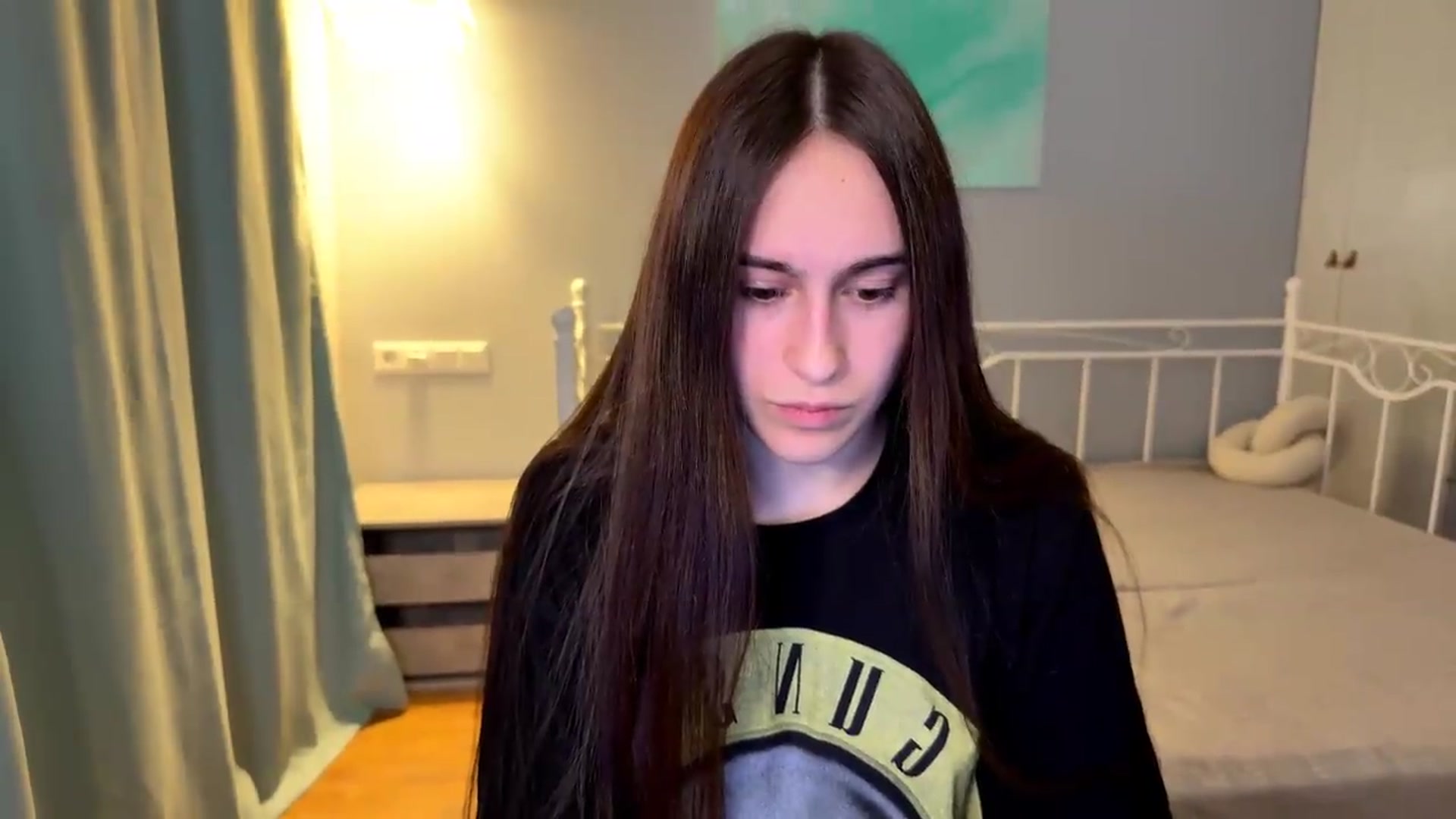 Gallery image thumbnail from ulohu's myfreecams stream on, 06/27/2026, 23:30 image 18 of 20