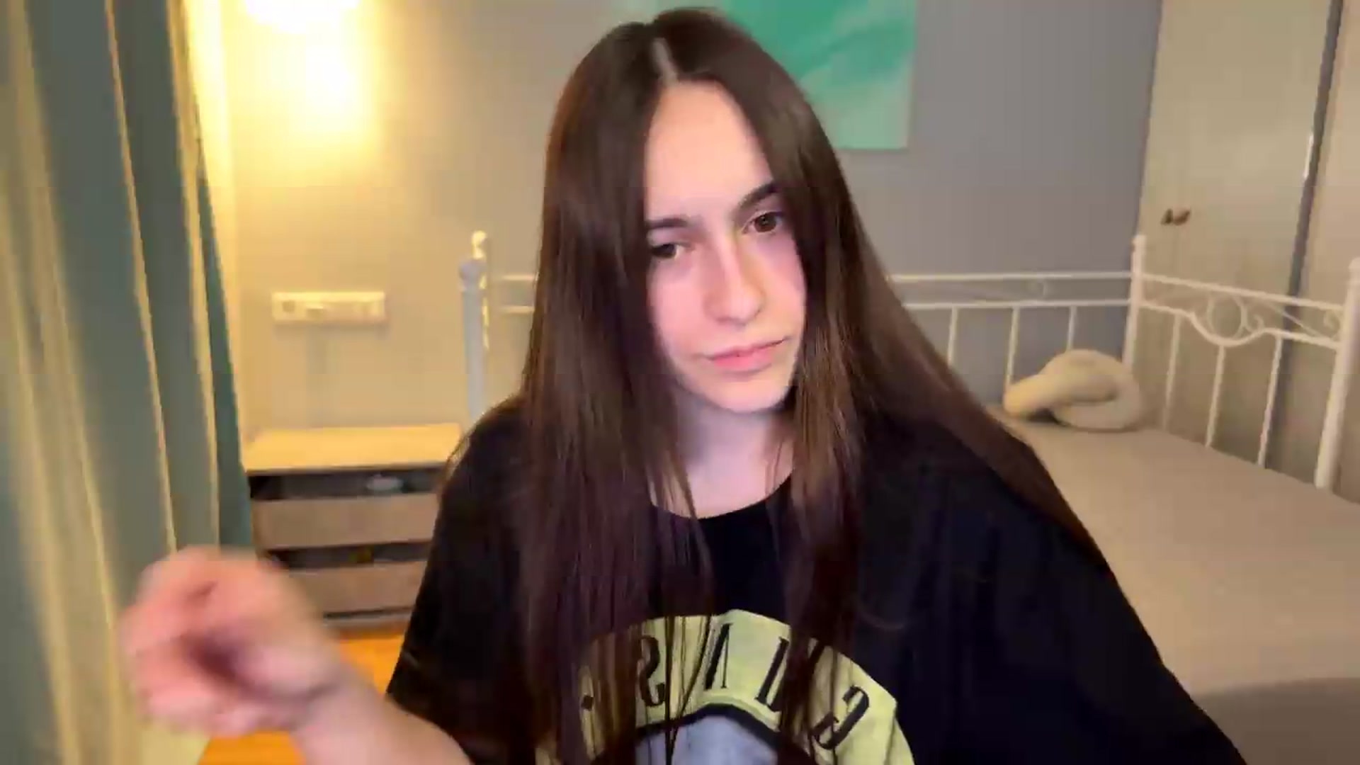Gallery image thumbnail from ulohu's myfreecams stream on, 07/01/2026, 22:59 image 2 of 20