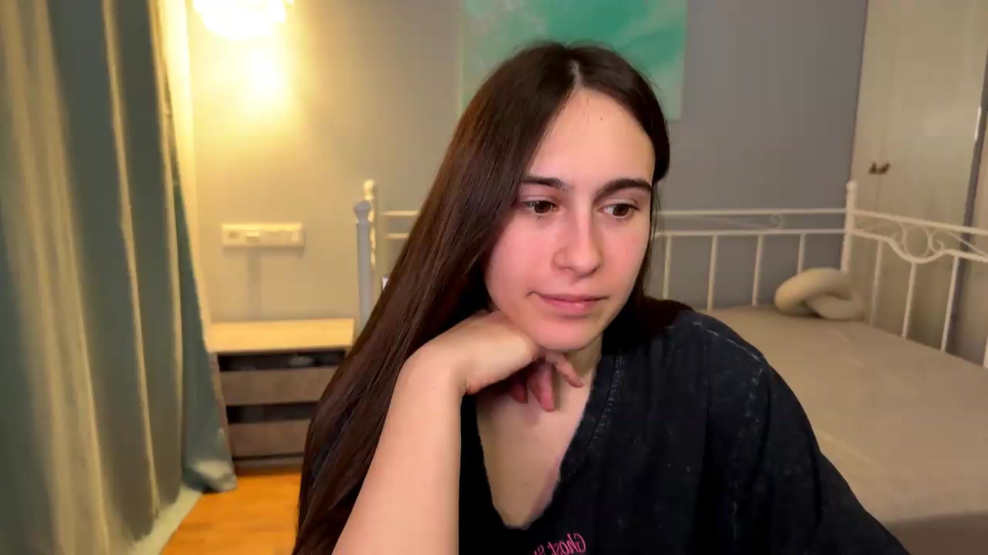 Gallery image thumbnail from ulohu's myfreecams stream on, 07/02/2026, 21:36 image 18 of 20