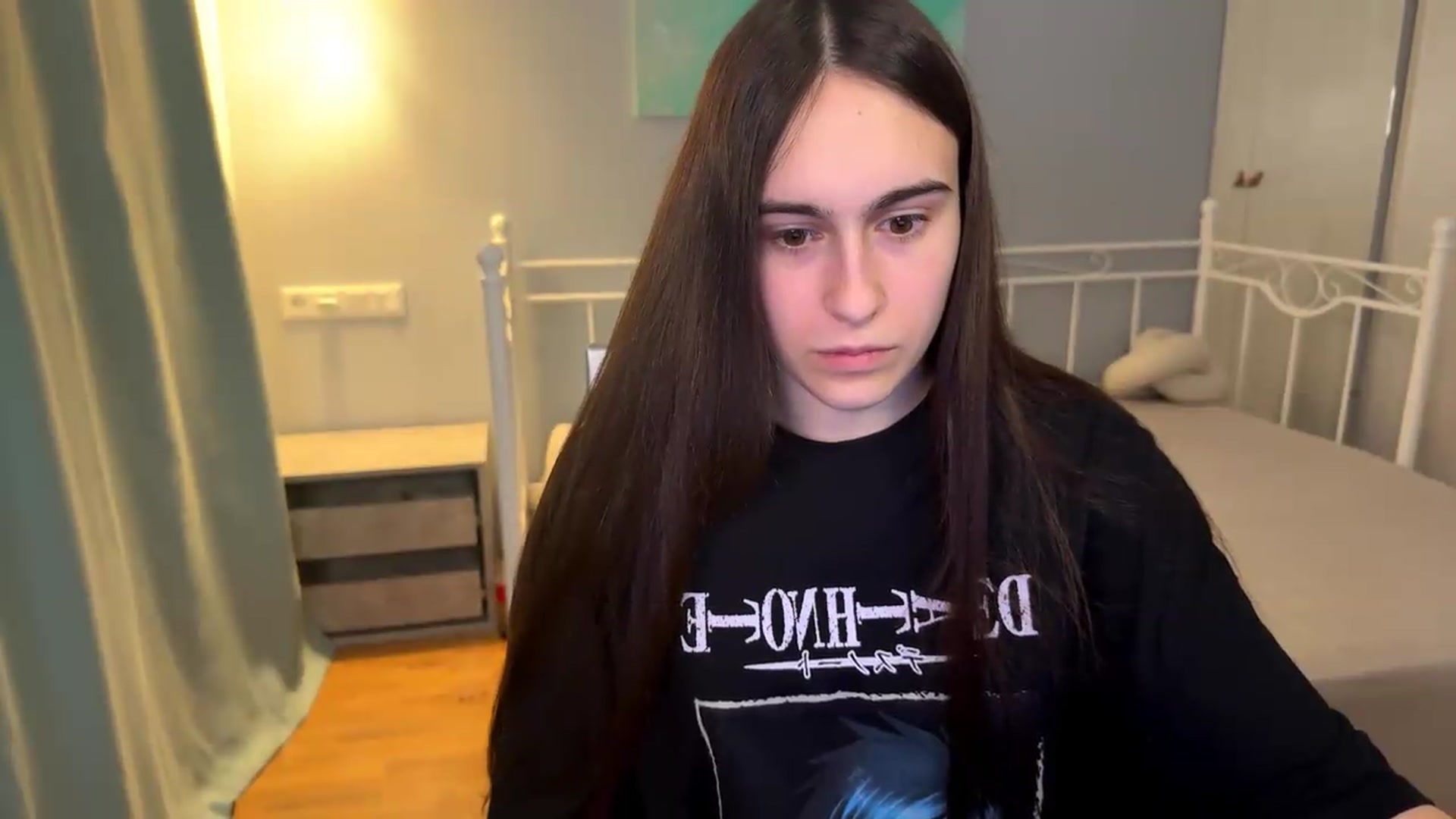 Gallery image thumbnail from ulohu's myfreecams stream on, 07/05/2026, 24:08 image 11 of 20