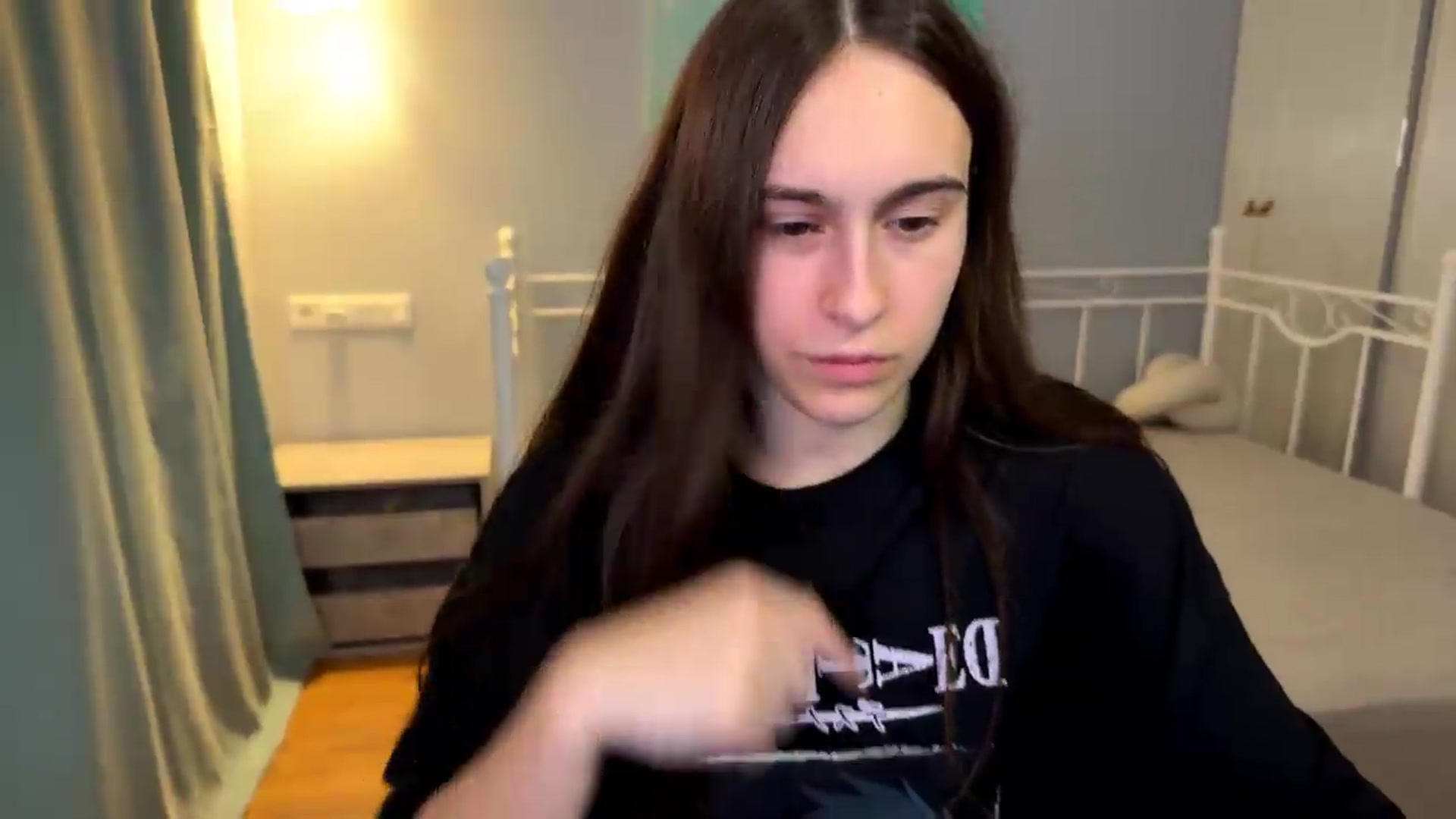 Gallery image thumbnail from ulohu's myfreecams stream on, 07/05/2026, 23:55 image 7 of 20