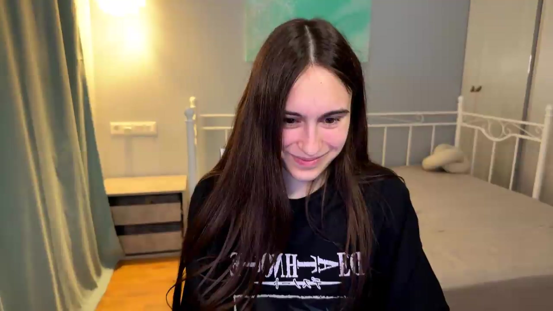 Gallery image thumbnail from ulohu's myfreecams stream on, 07/06/2026, 24:11 image 20 of 20