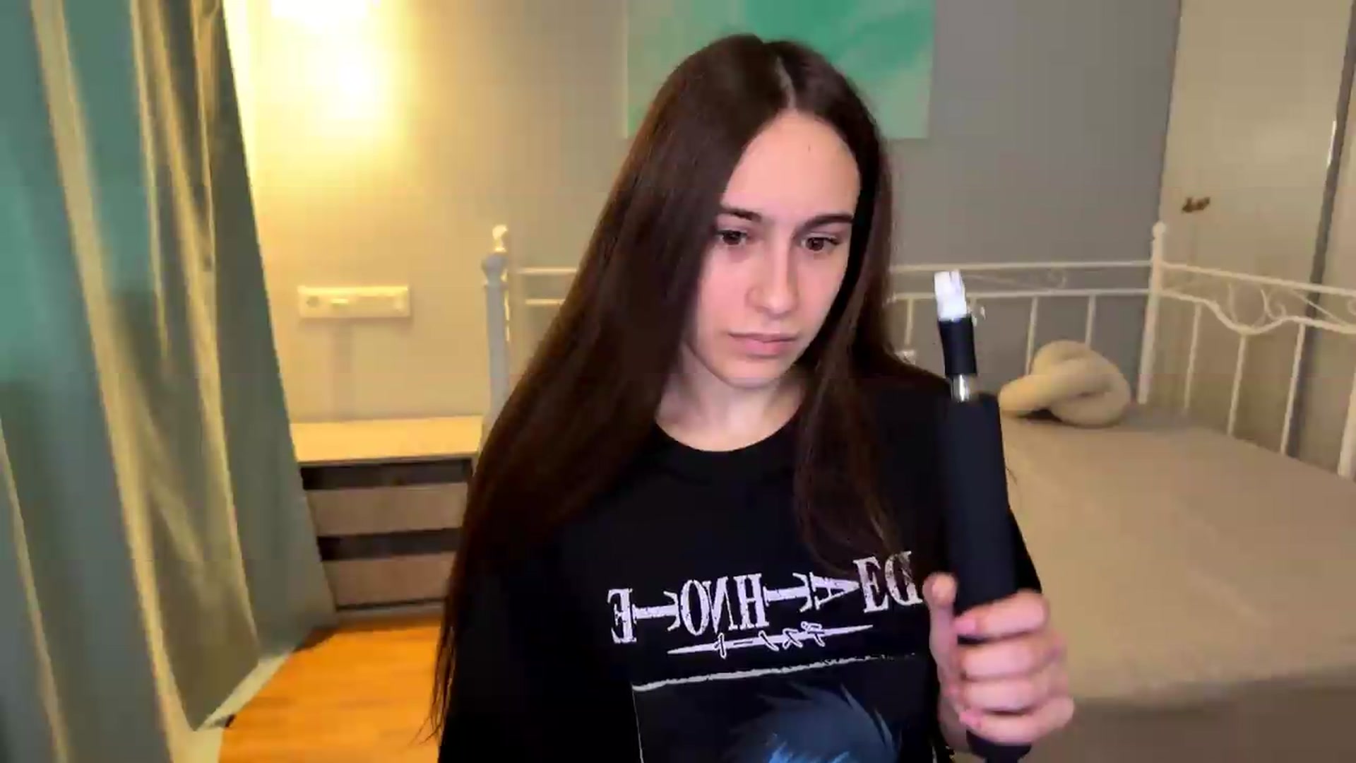 Gallery image thumbnail from ulohu's myfreecams stream on, 07/07/2026, 14:47 image 12 of 20