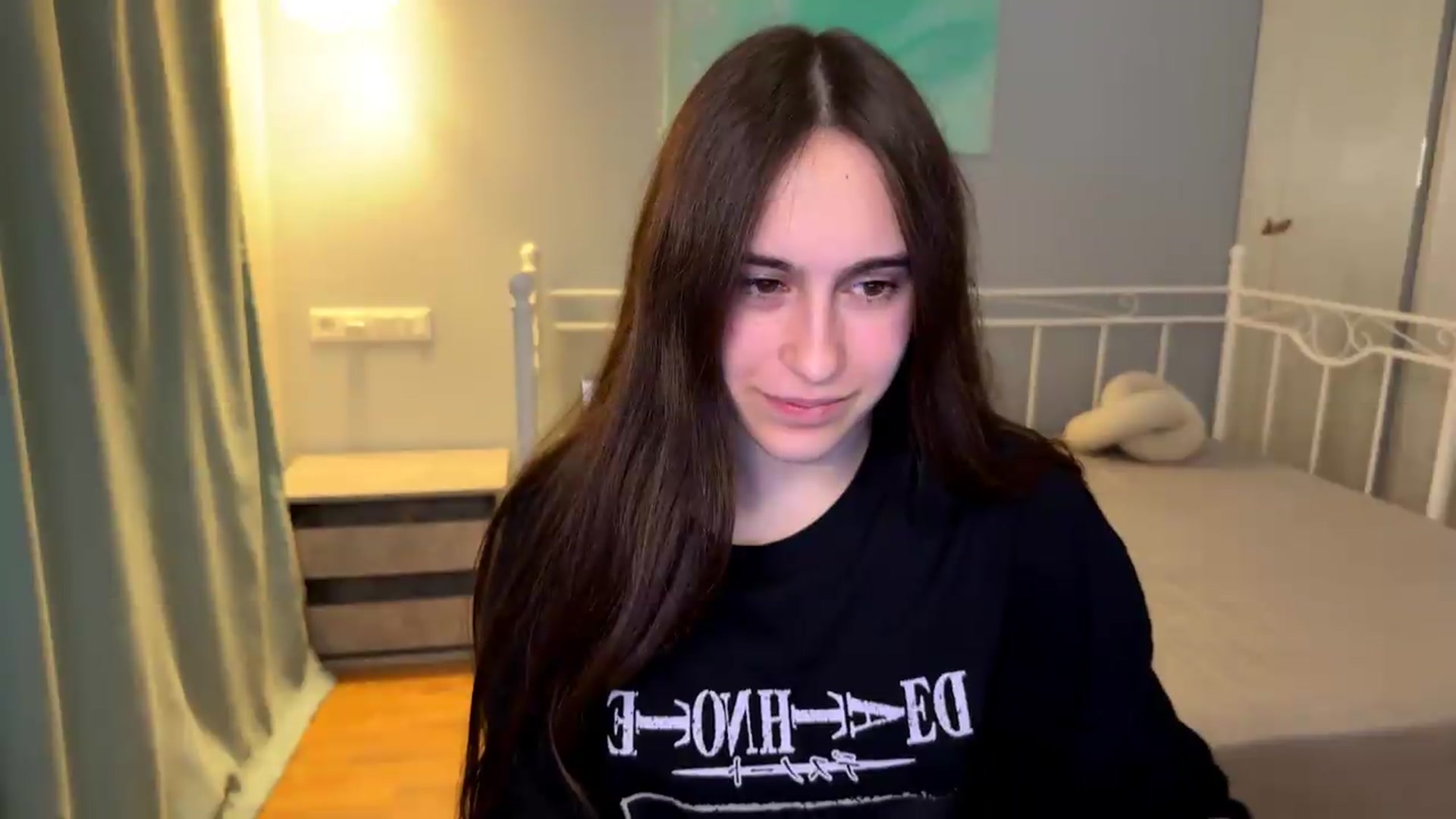 Gallery image thumbnail from ulohu's myfreecams stream on, 07/07/2026, 23:07 image 19 of 20