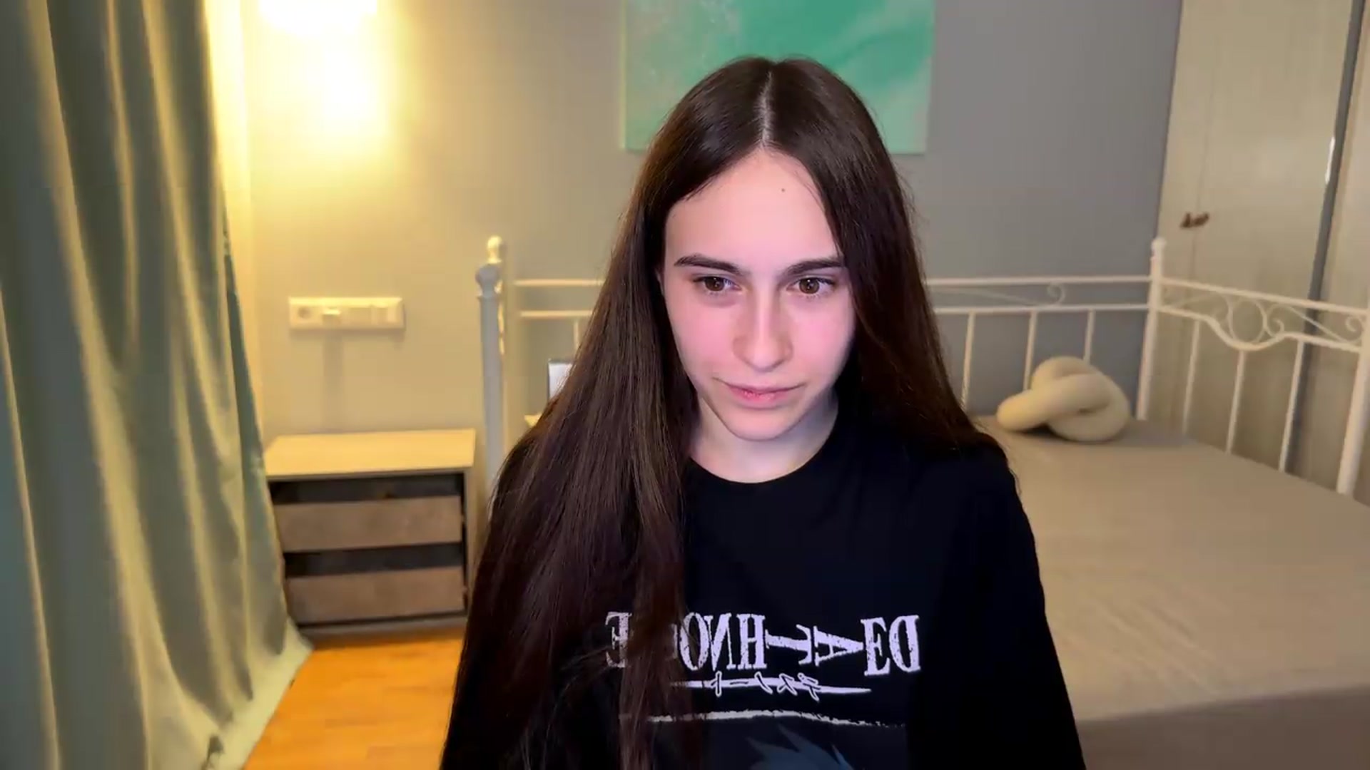 Gallery image thumbnail from ulohu's myfreecams stream on, 07/08/2026, 01:14 image 15 of 20