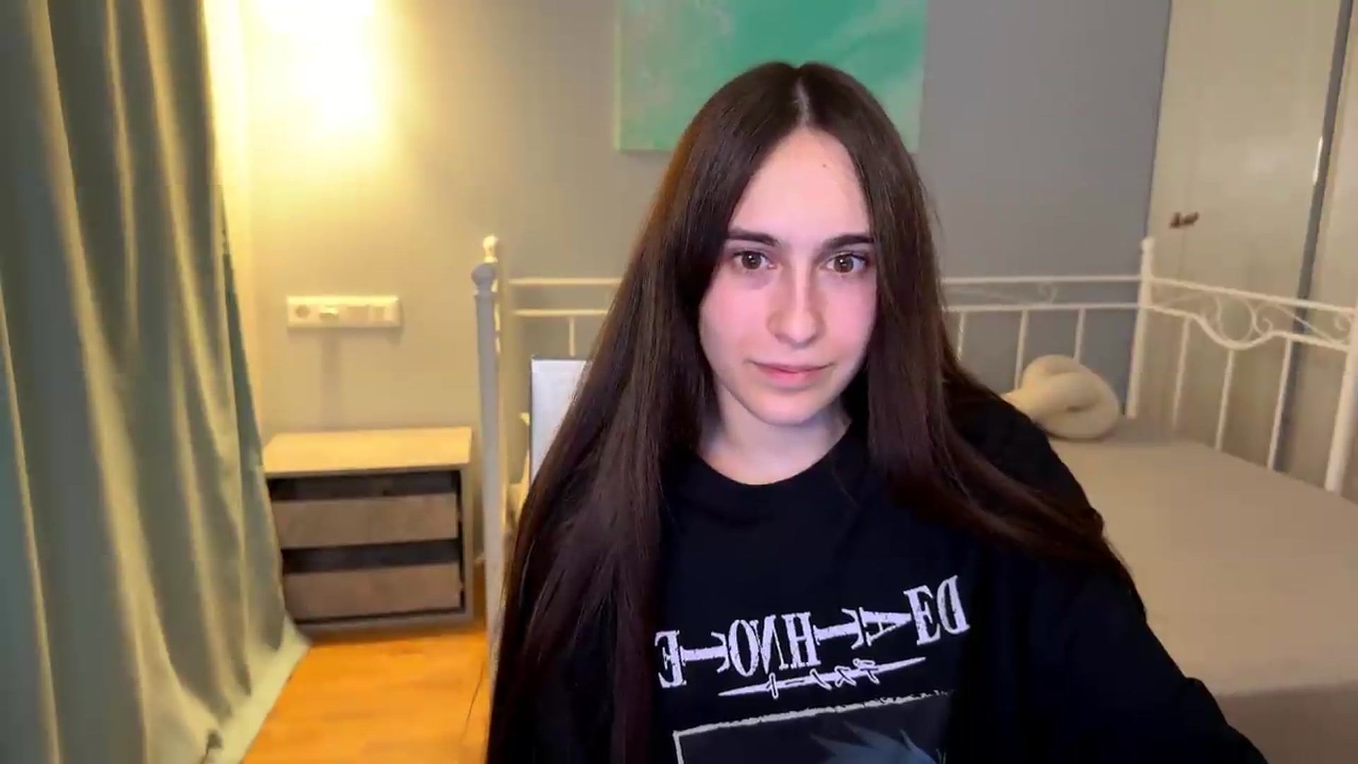 Gallery image thumbnail from ulohu's myfreecams stream on, 07/08/2026, 01:14 image 14 of 20