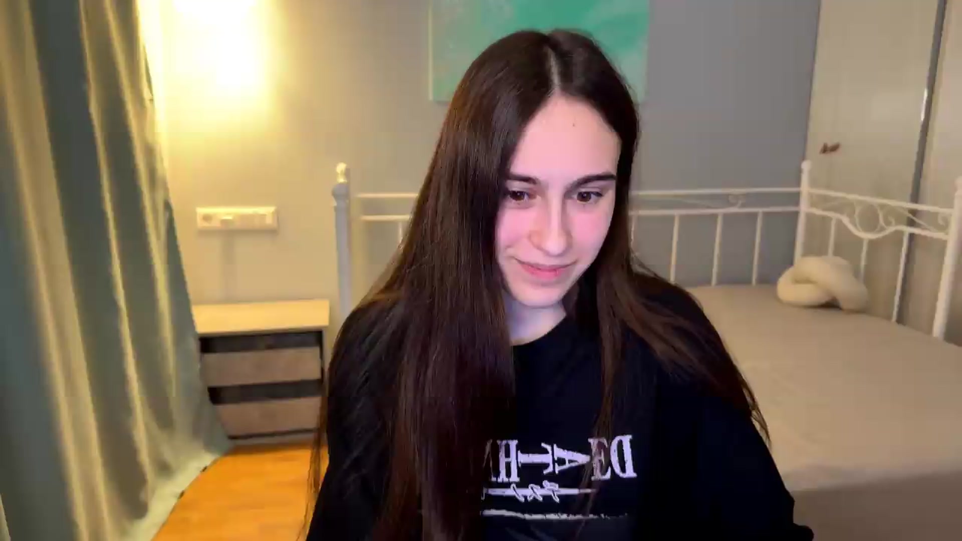 Gallery image thumbnail from ulohu's myfreecams stream on, 07/08/2026, 22:10 image 1 of 20
