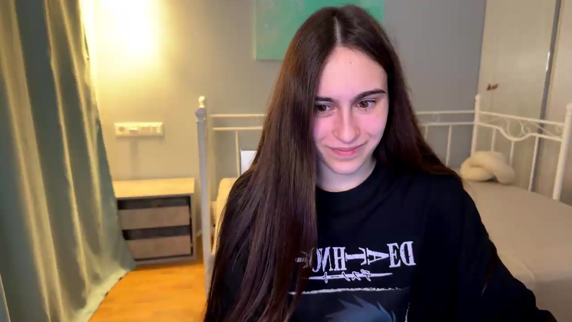 Gallery image thumbnail from ulohu's myfreecams stream on, 07/09/2026, 01:10 image 19 of 20