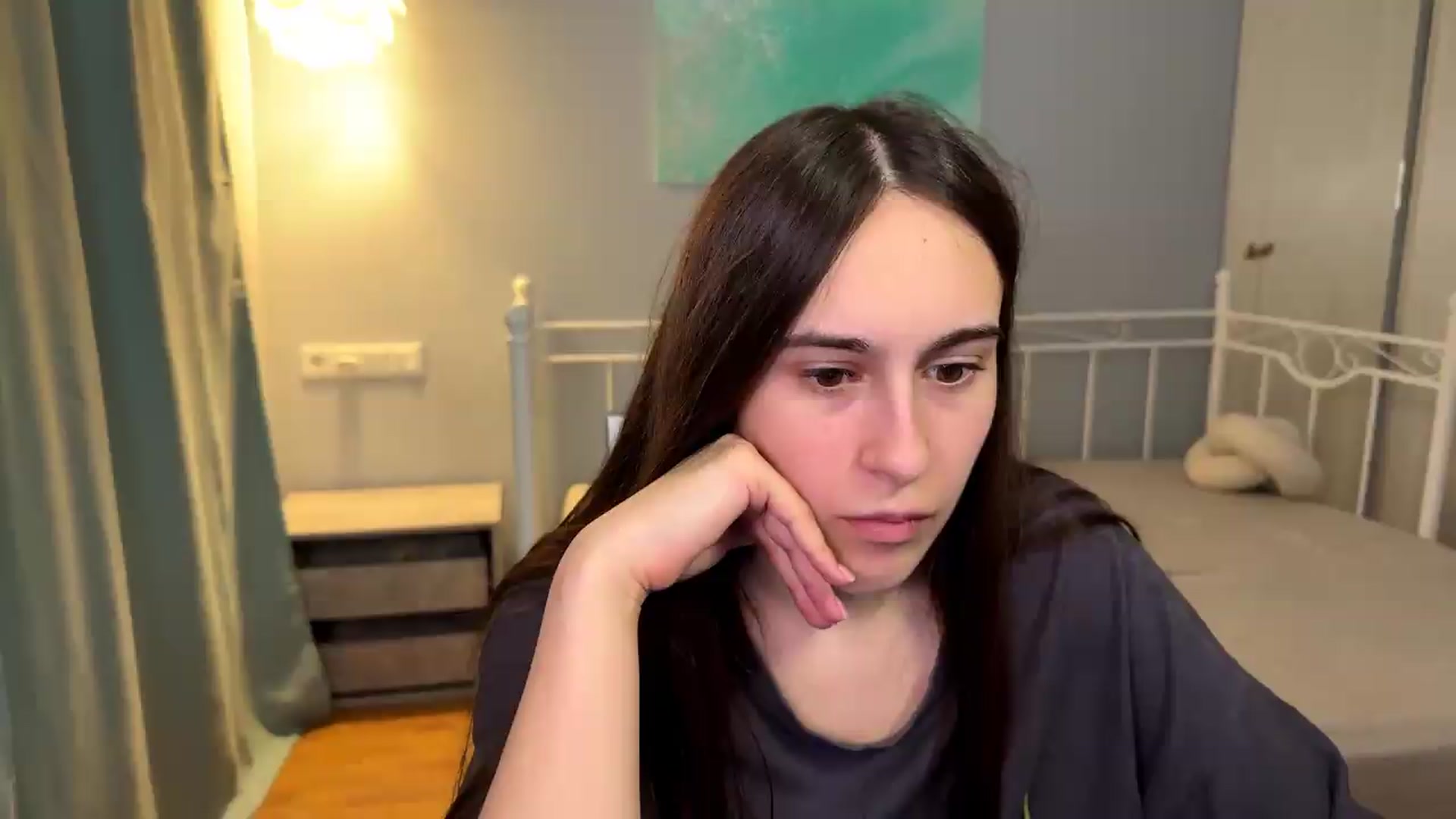 Gallery image thumbnail from ulohu's myfreecams stream on, 07/09/2026, 19:54 image 5 of 20
