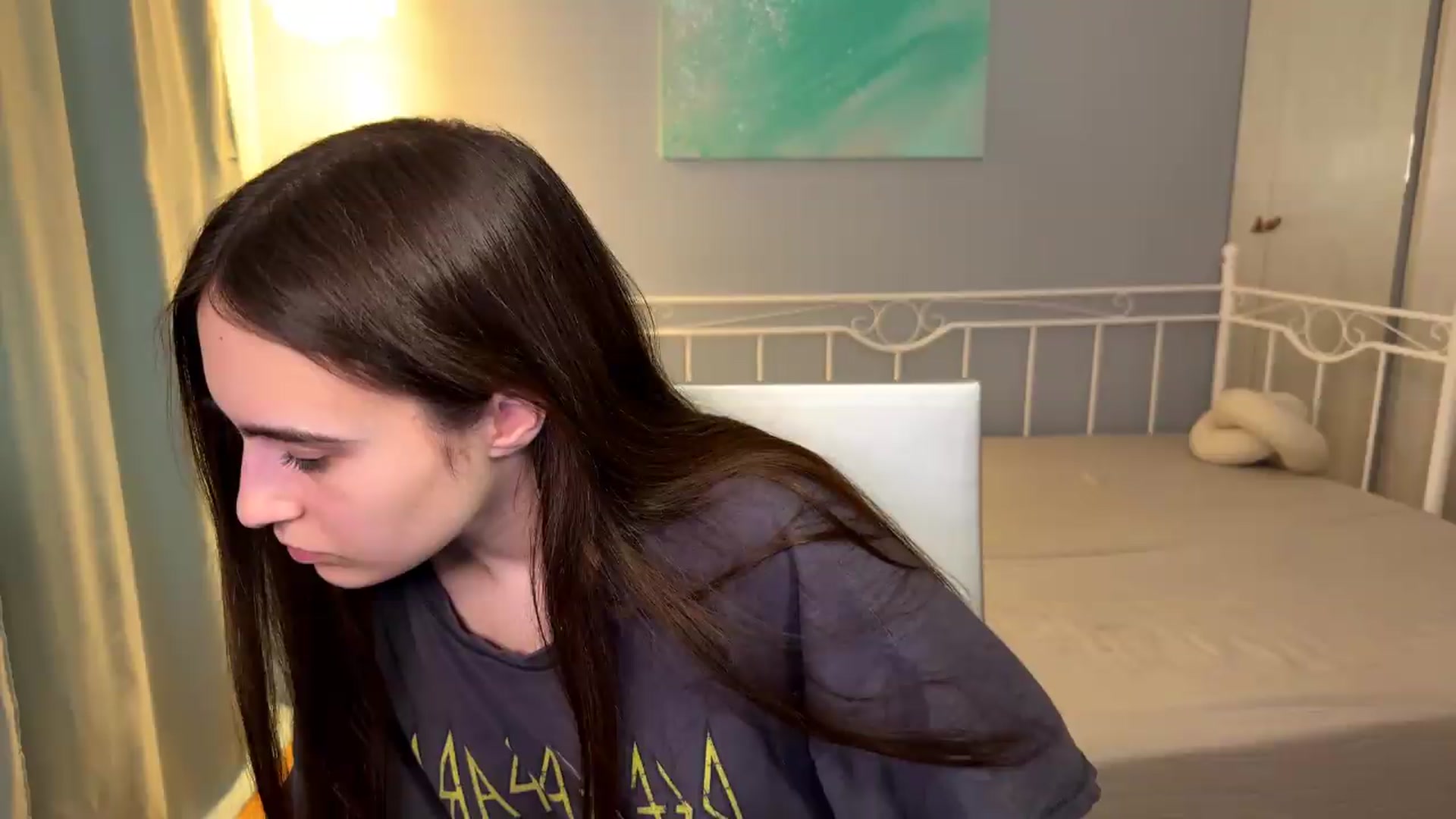 Gallery image thumbnail from ulohu's myfreecams stream on, 07/09/2026, 20:47 image 11 of 20