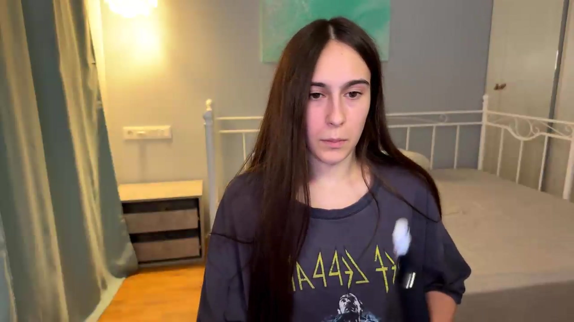 Gallery image thumbnail from ulohu's myfreecams stream on, 07/10/2026, 24:16 image 2 of 20